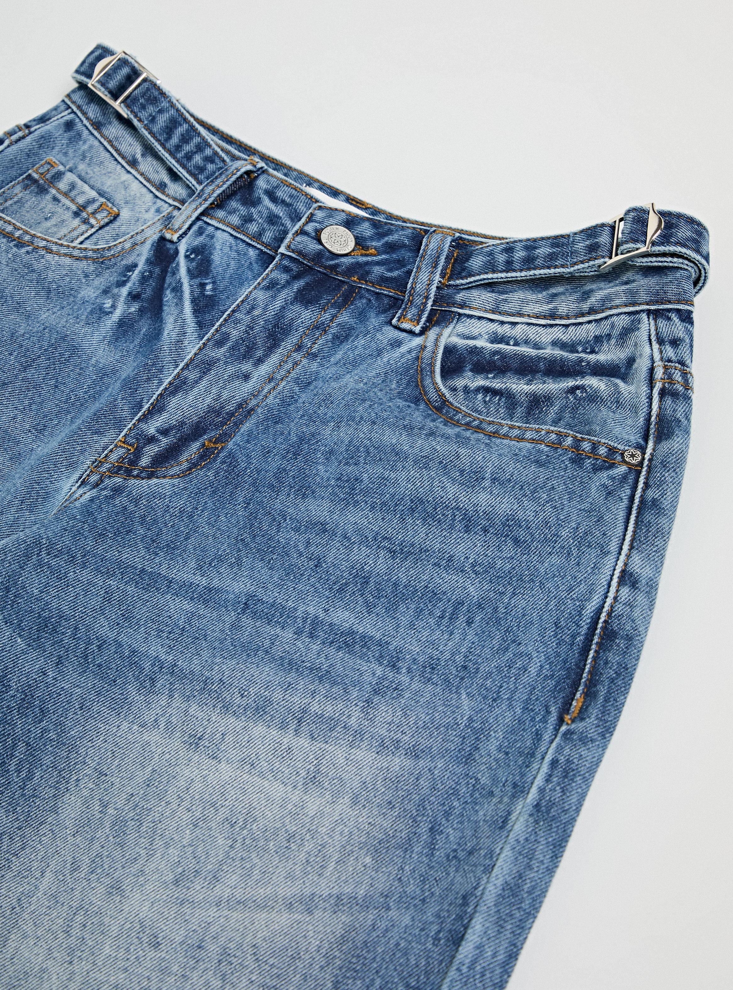 Jeans Diseño Hebilla Pretina-3