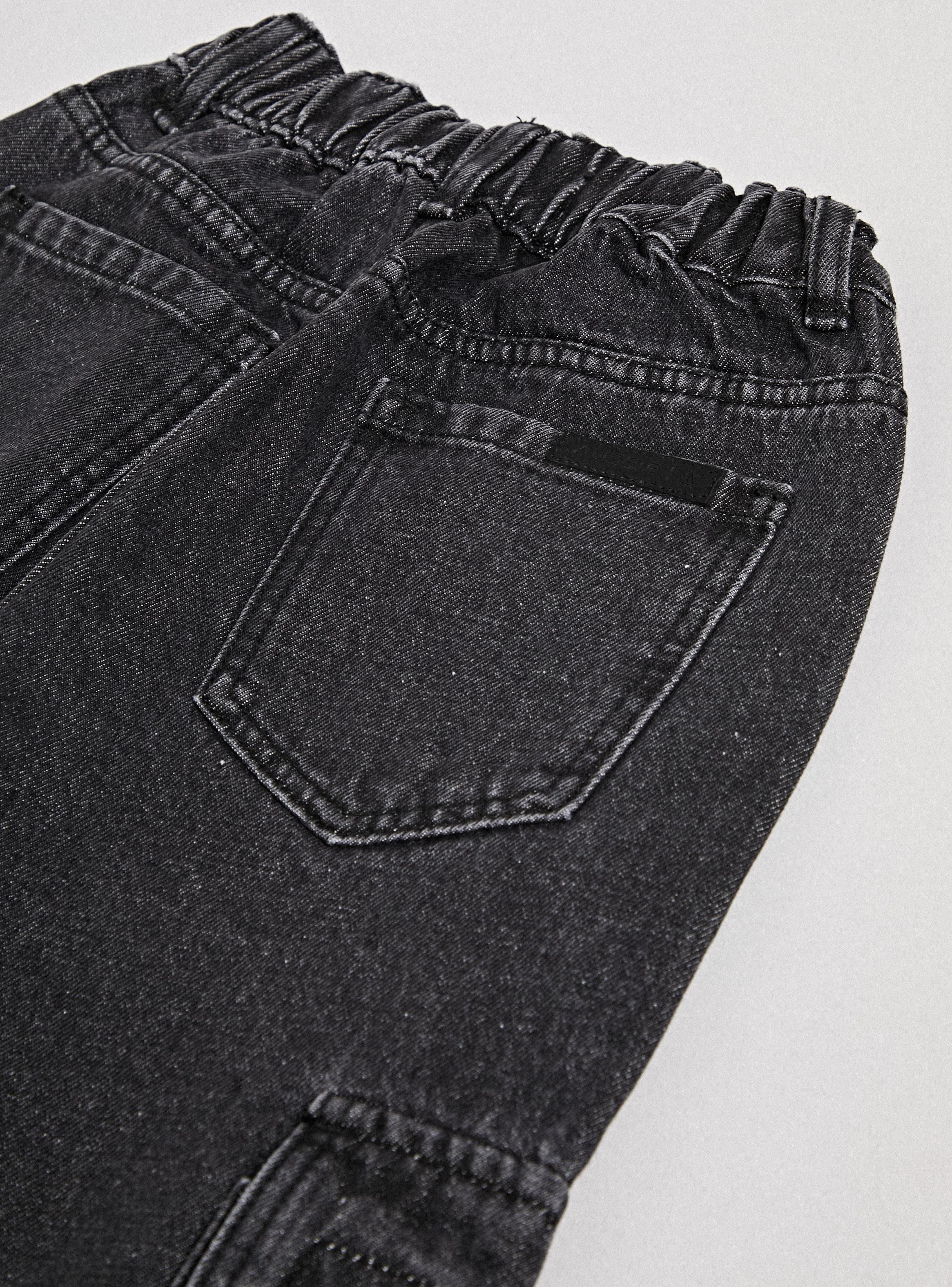 Jeans Bolsillo Cargo Detalle Desteñido-2