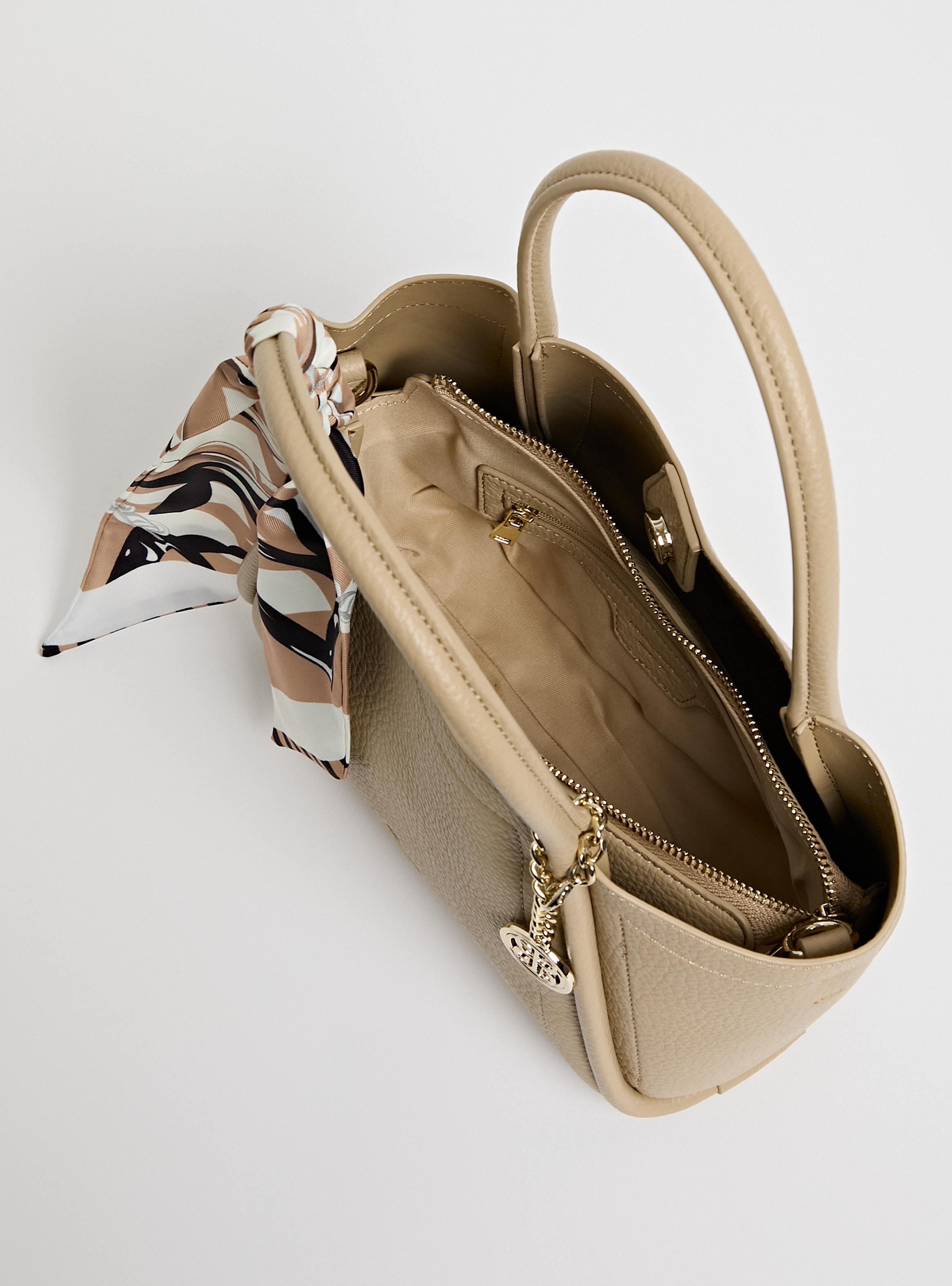 Cartera de Hombro con Pañuelo Decorativo-5