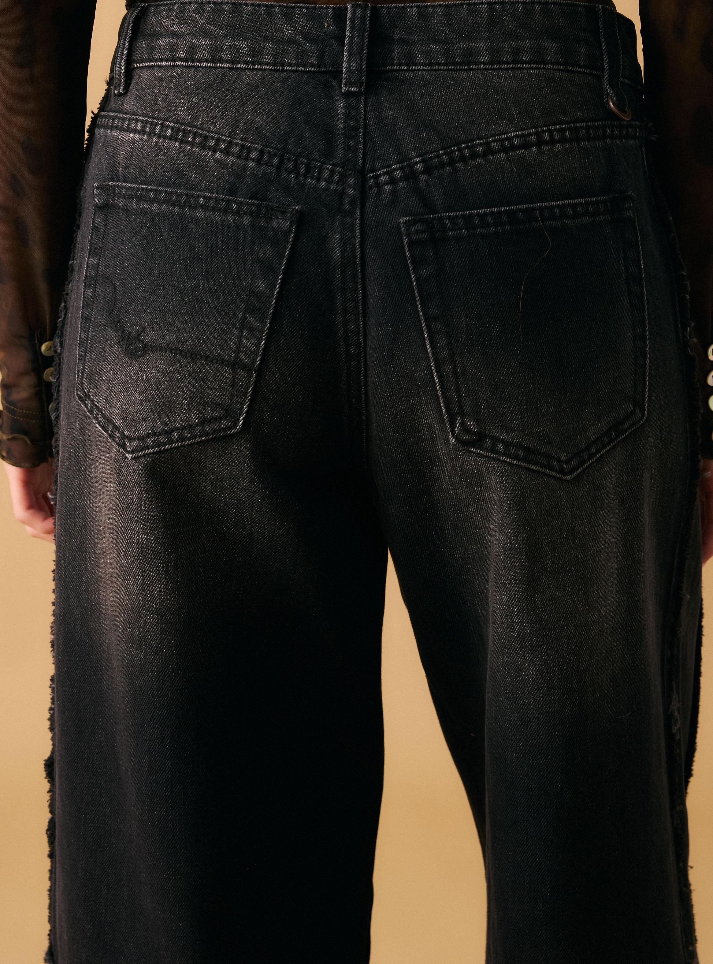 Jeans Deshilachado en Costados-3