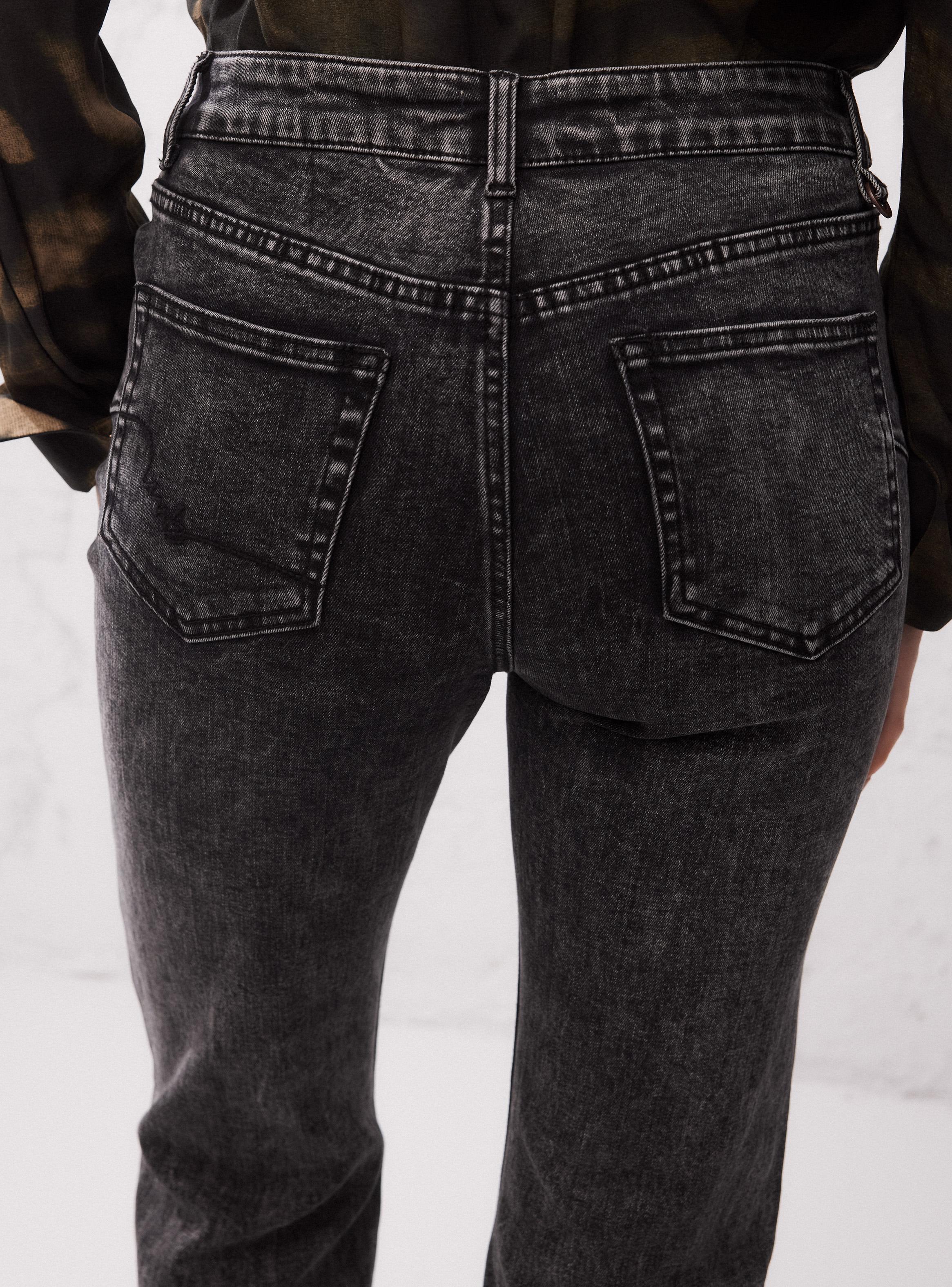 Jeans Clásico Tipo Bootcut-3