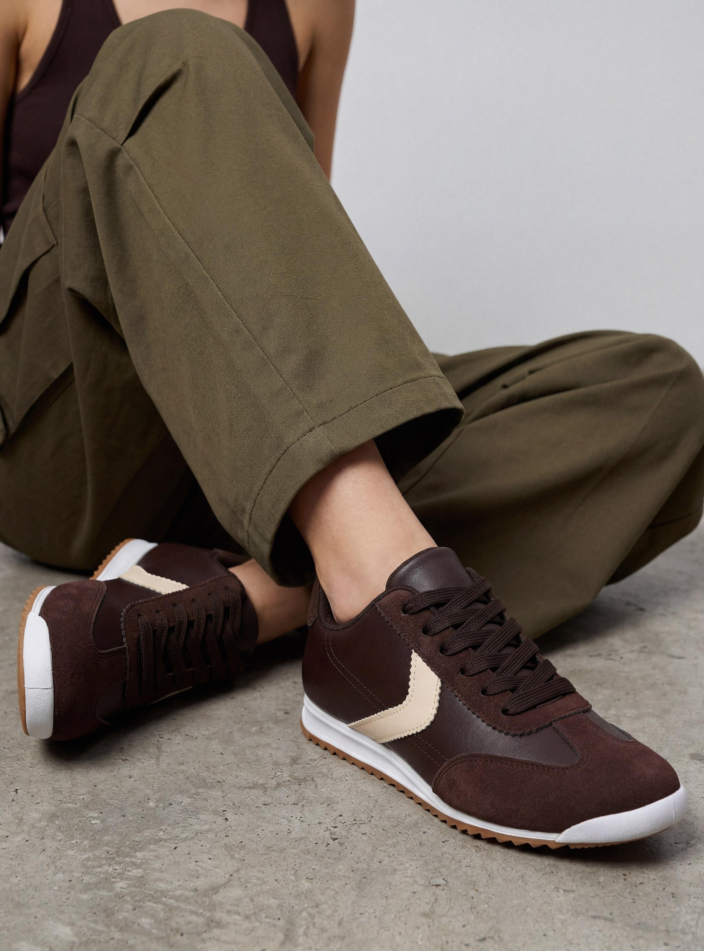 Zapatilla Urbana Retro Mujer-0