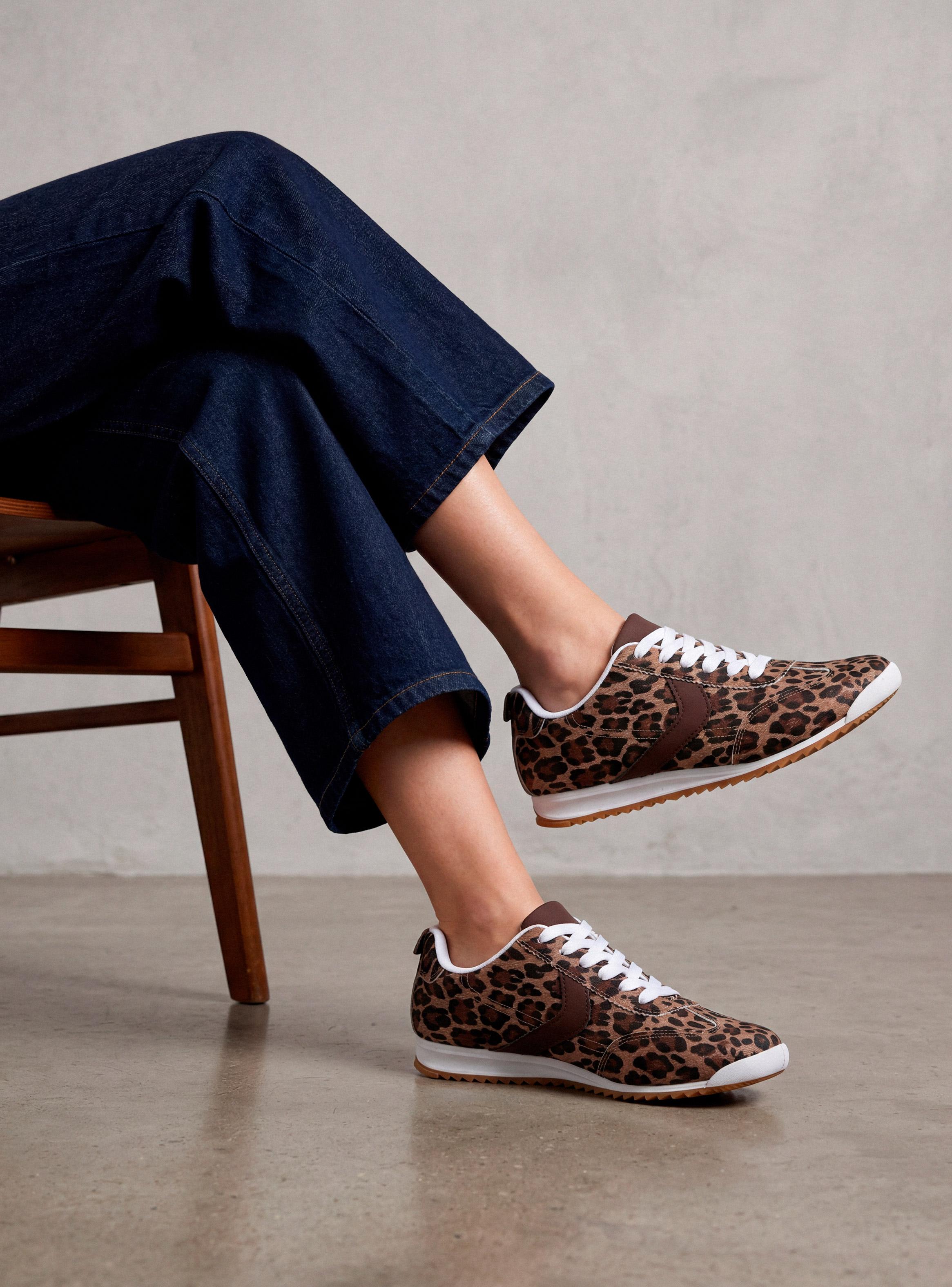 Zapatilla Urbana Retro Mujer-0