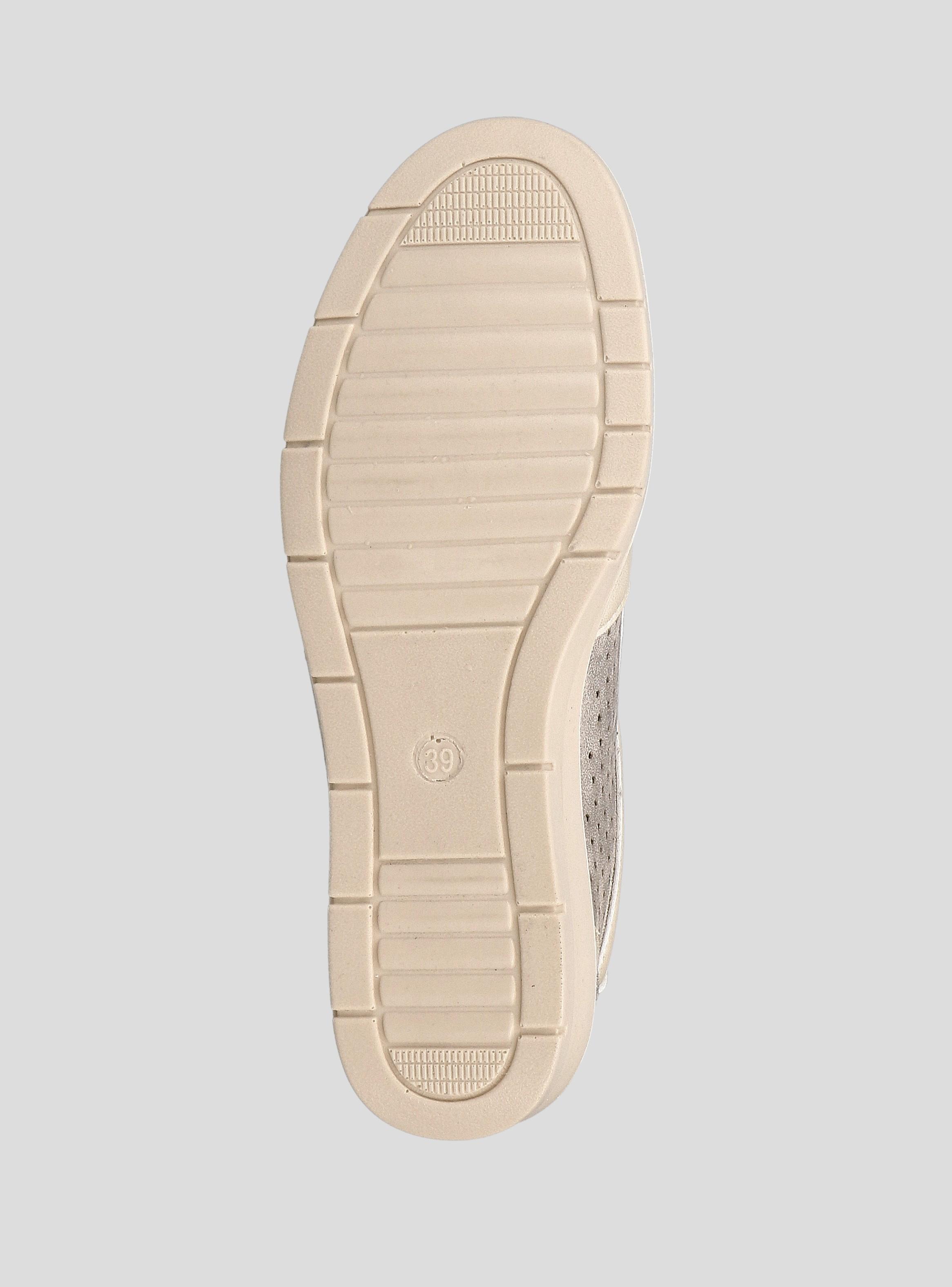 Zapatilla Urbana Con Perforaciones Decorativas Mujer-3