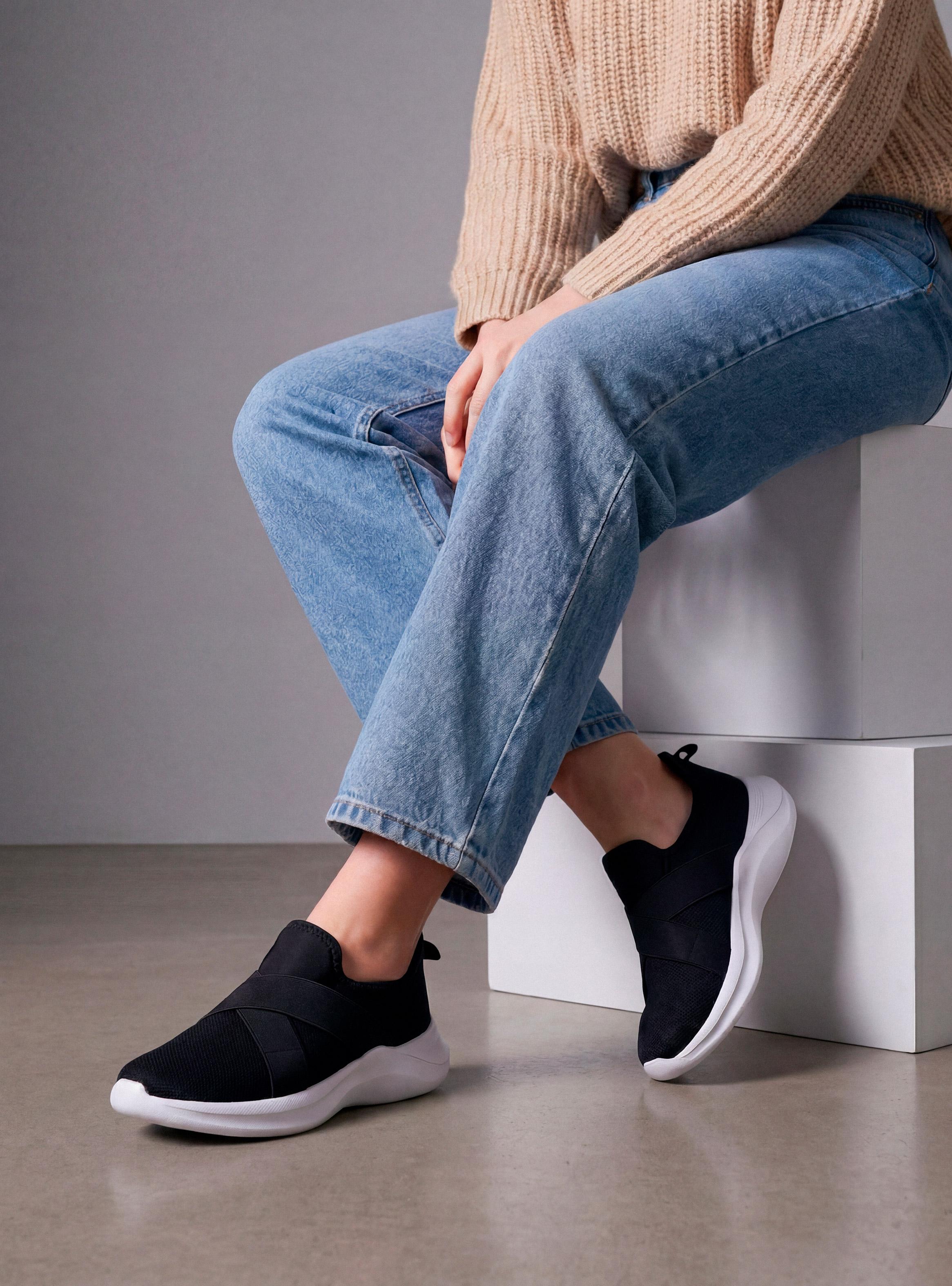 Zapatilla Urbana Slip-On Mesh Mujer-0