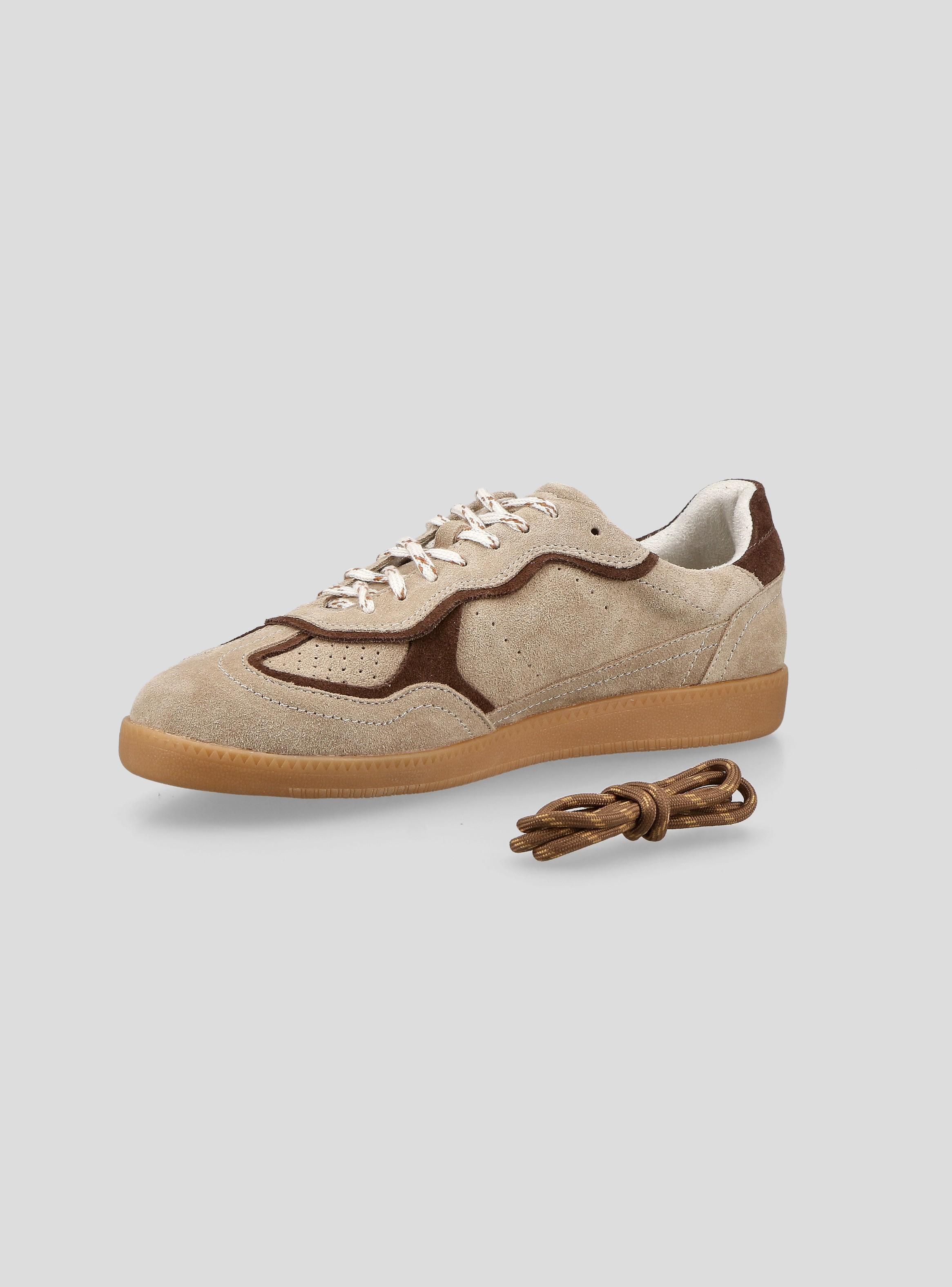 Zapatilla Urbana Cuero Estilo Retro  Mujer-2