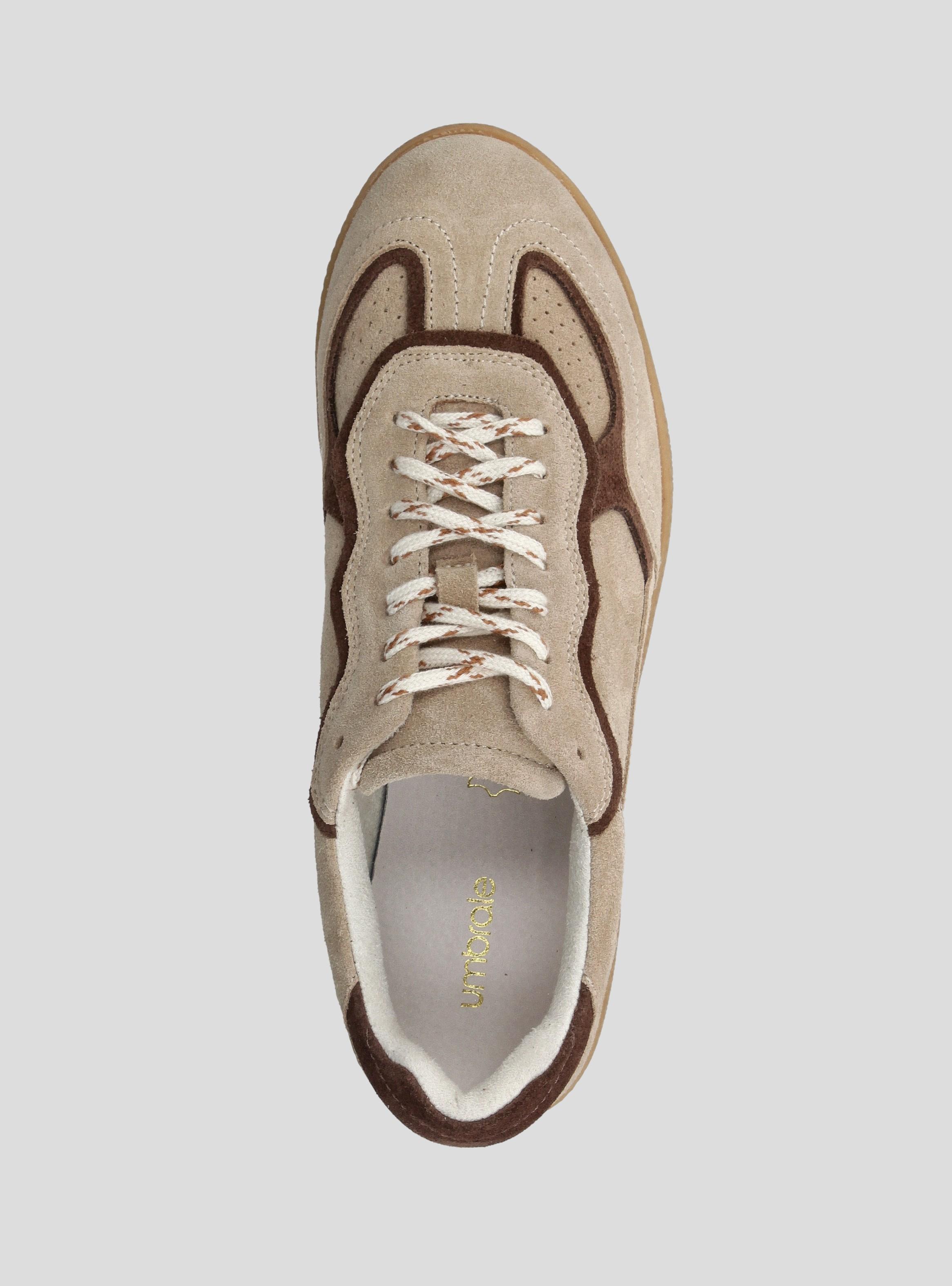 Zapatilla Urbana Cuero Estilo Retro  Mujer-3