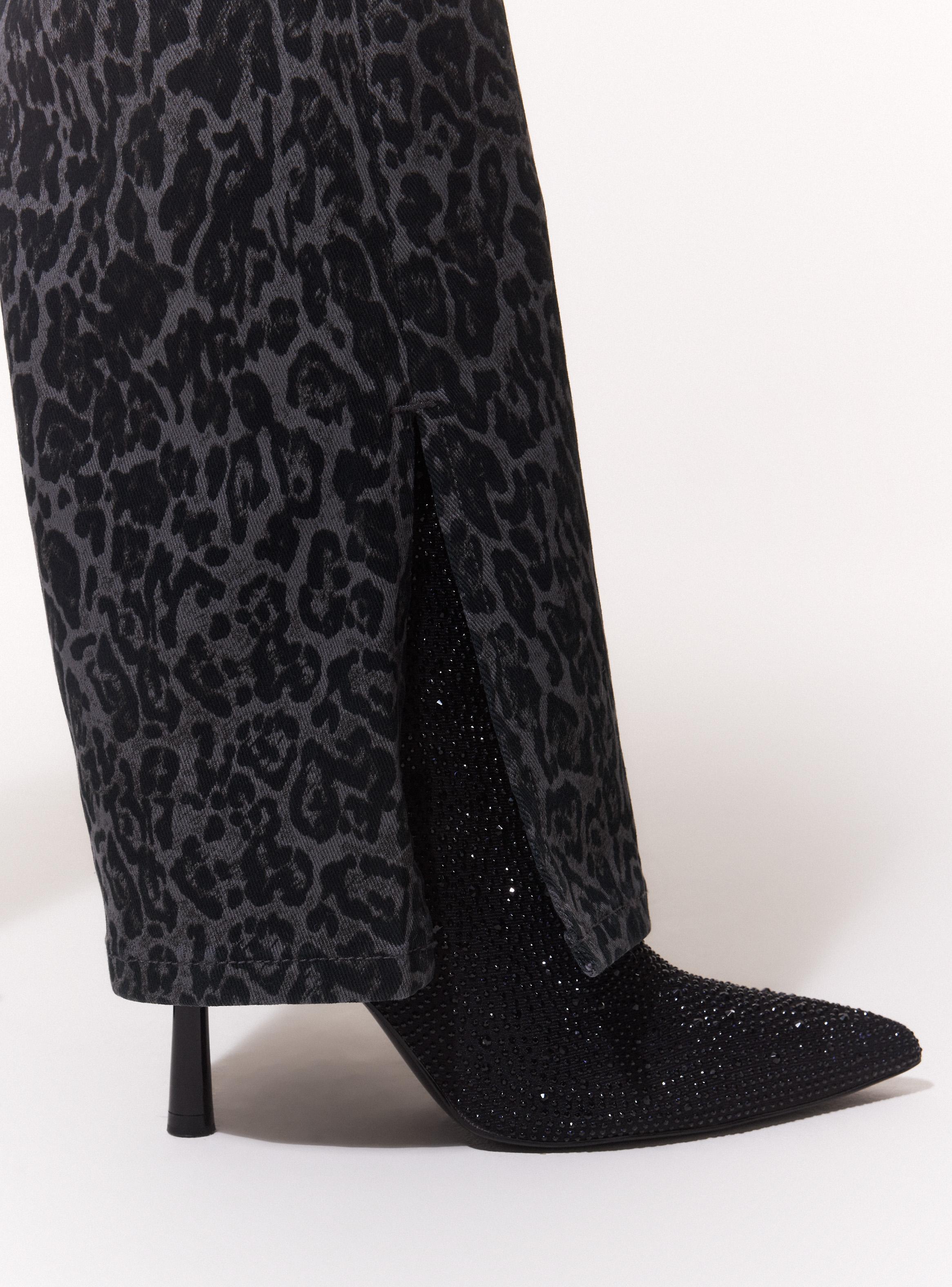 Jeans Flare con Full Print Animal con Tajalí en la Bota-2