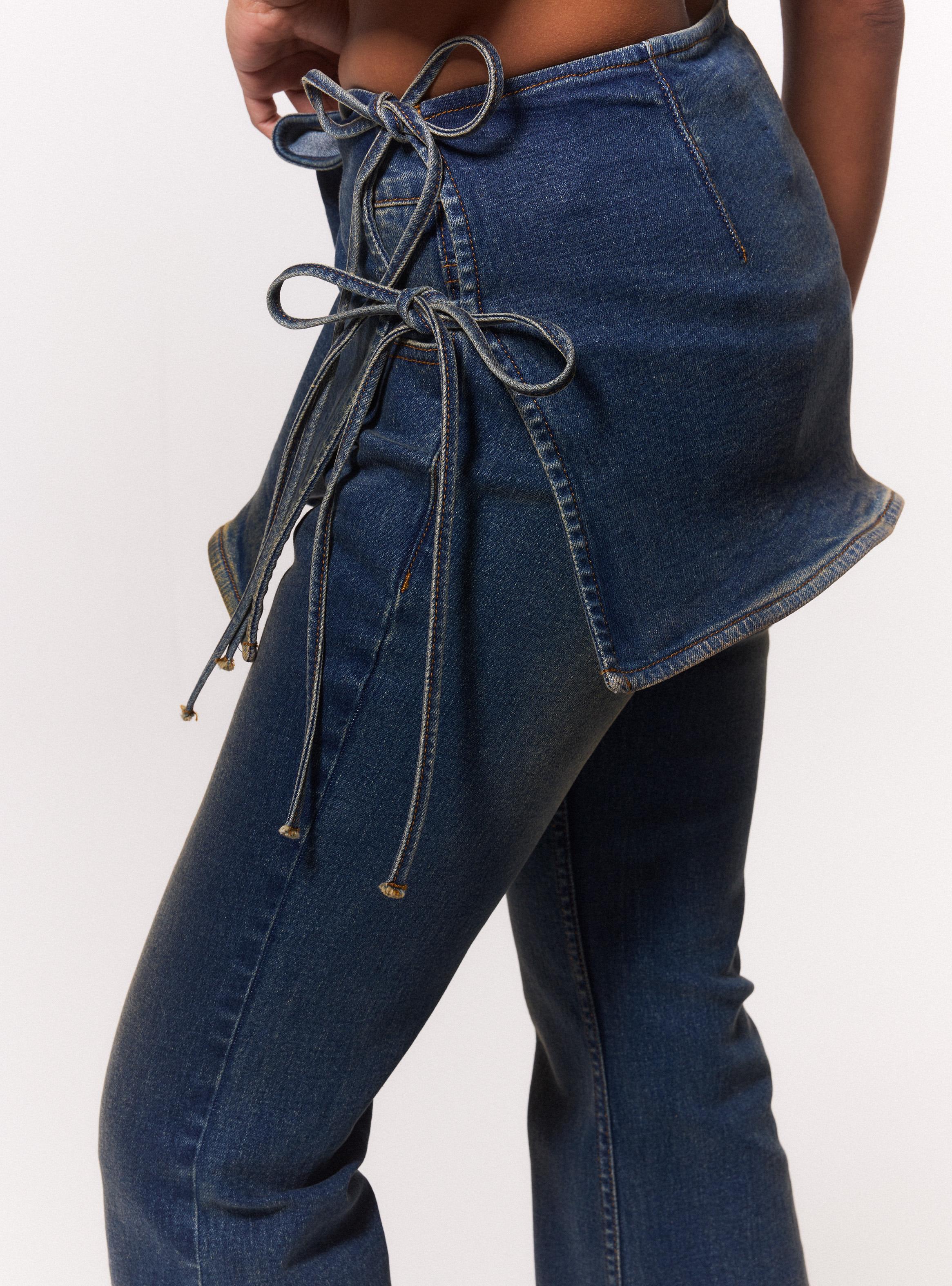Jeans Flare con Falda Pareo Amarrada-3