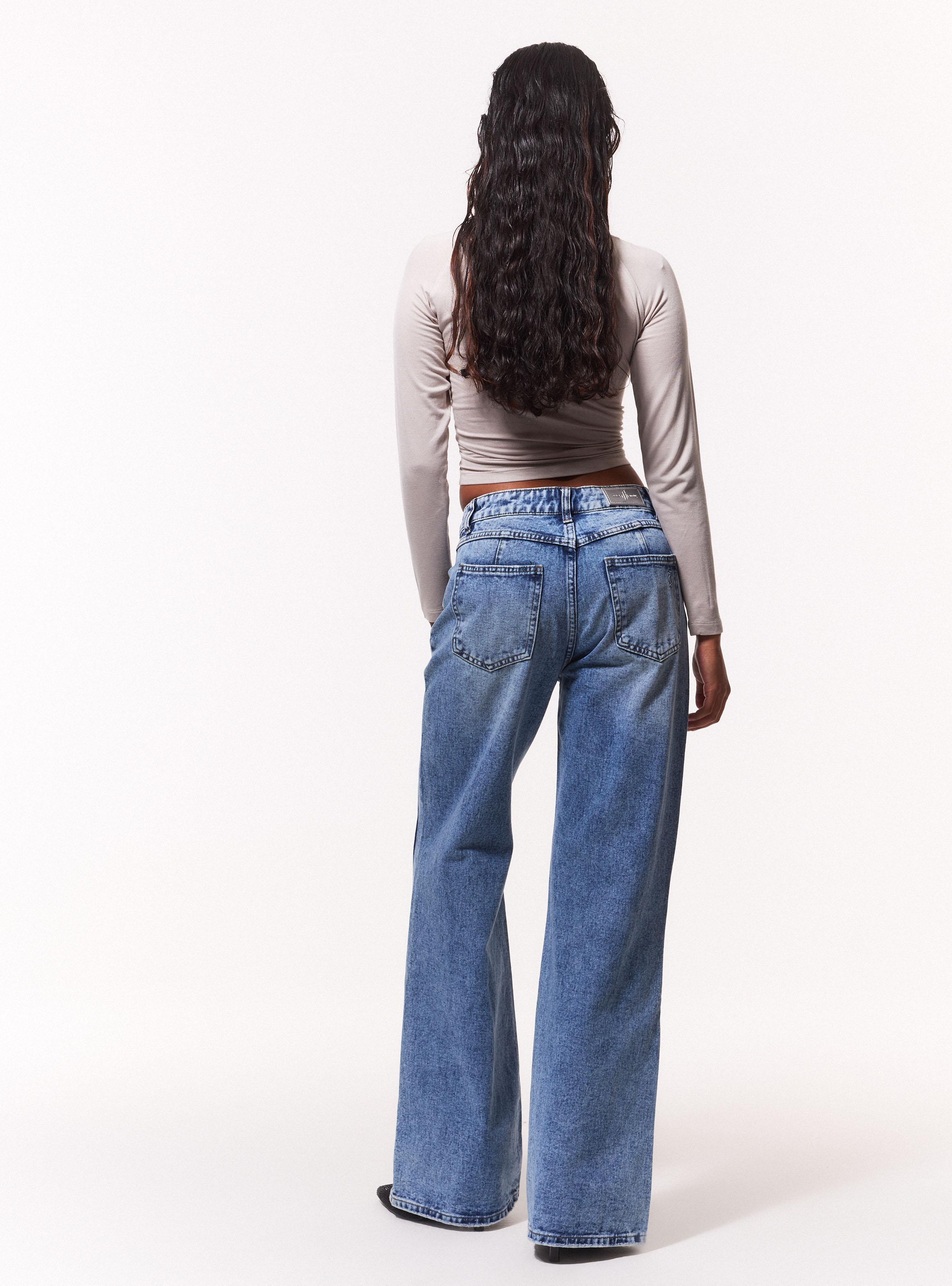 Jeans Wide Leg con Aplicación de Brillantes en Bolsillo Delantero-5
