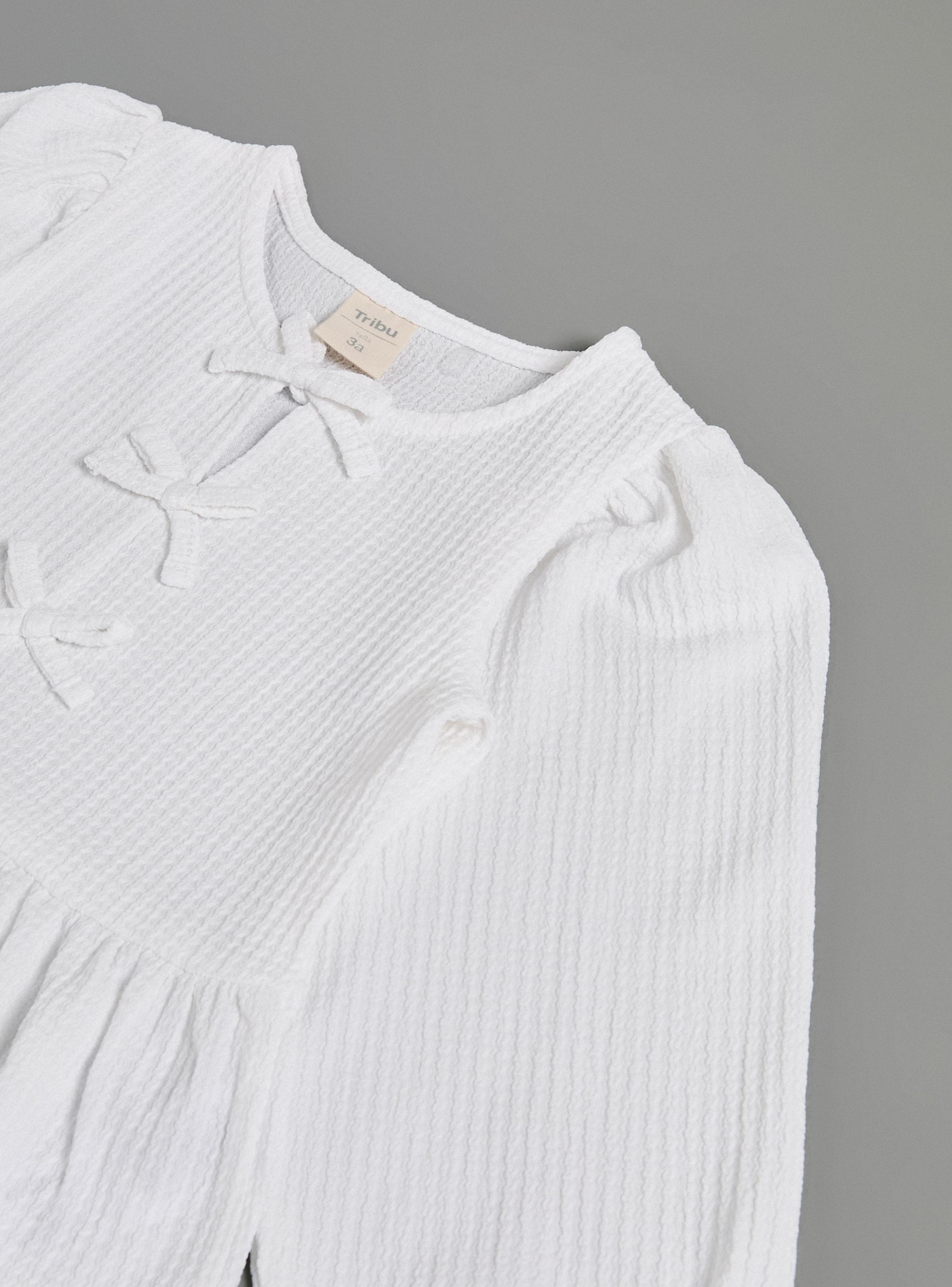 Blusa con Panal y Corte en Pecho-3
