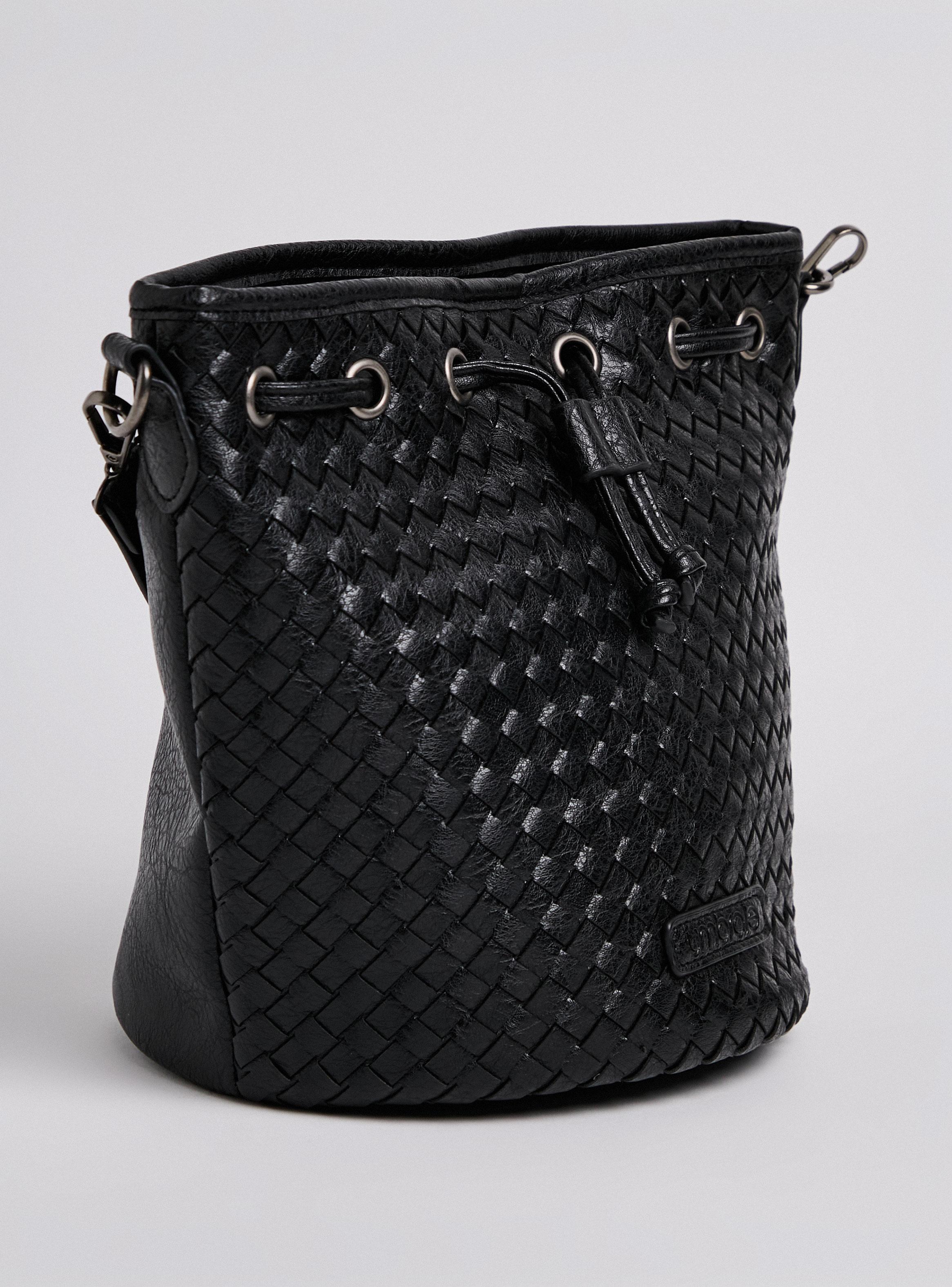 Cartera de Hombro con Correas e Imán-1