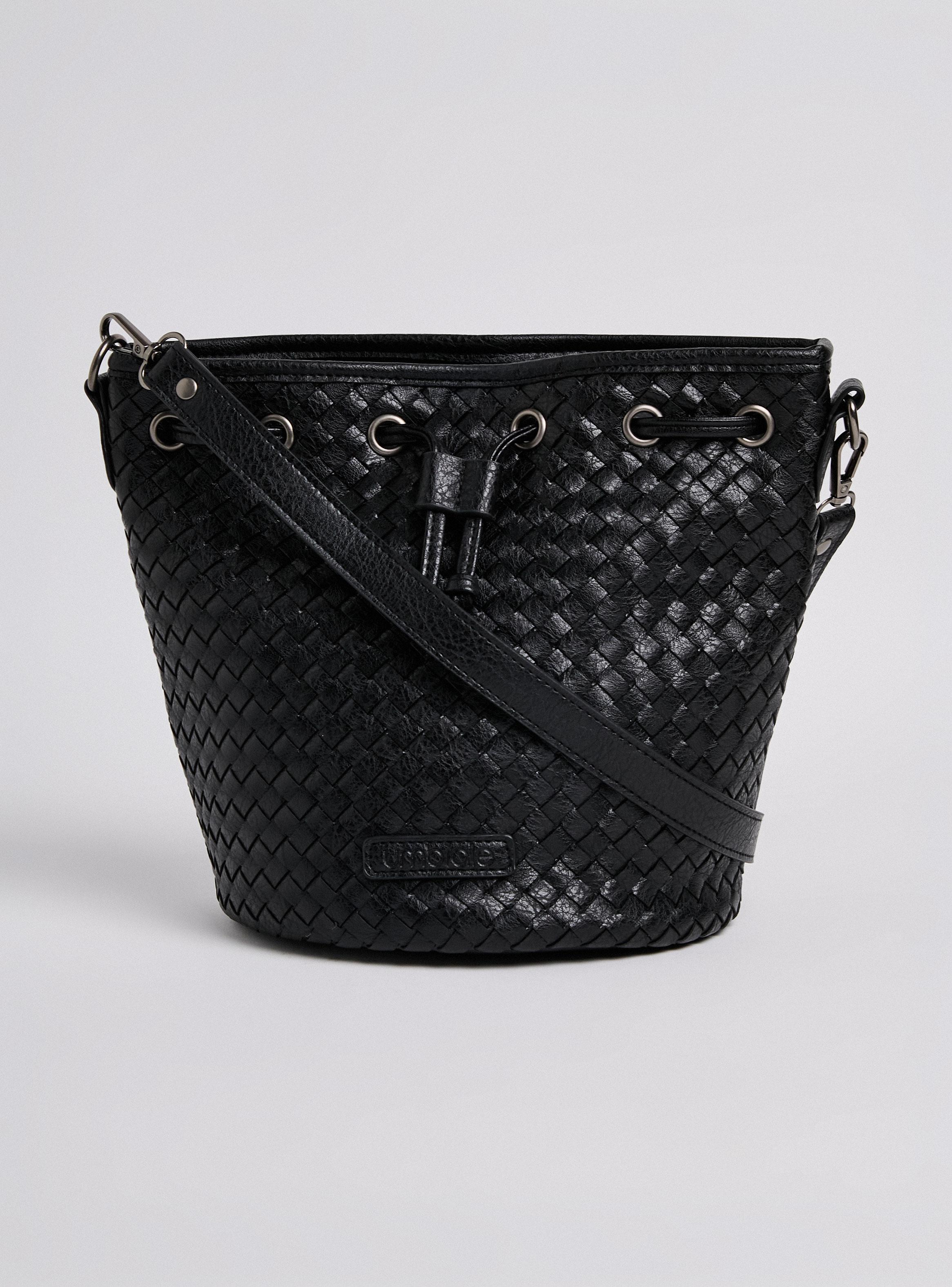 Cartera de Hombro con Correas e Imán-0