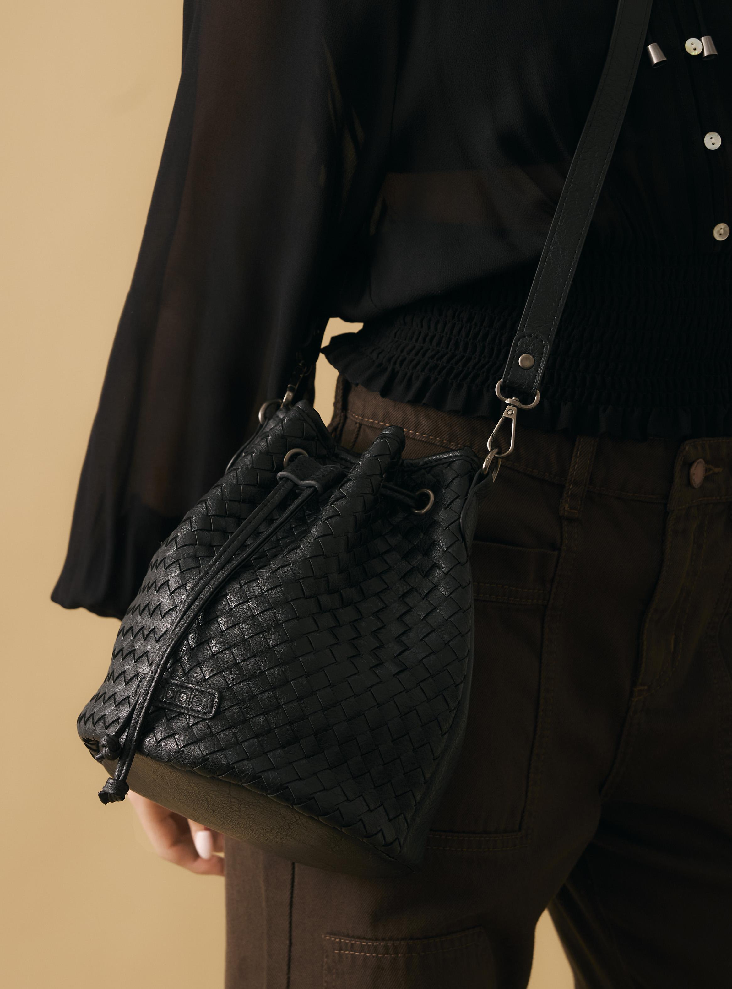 Cartera de Hombro con Correas e Imán-6