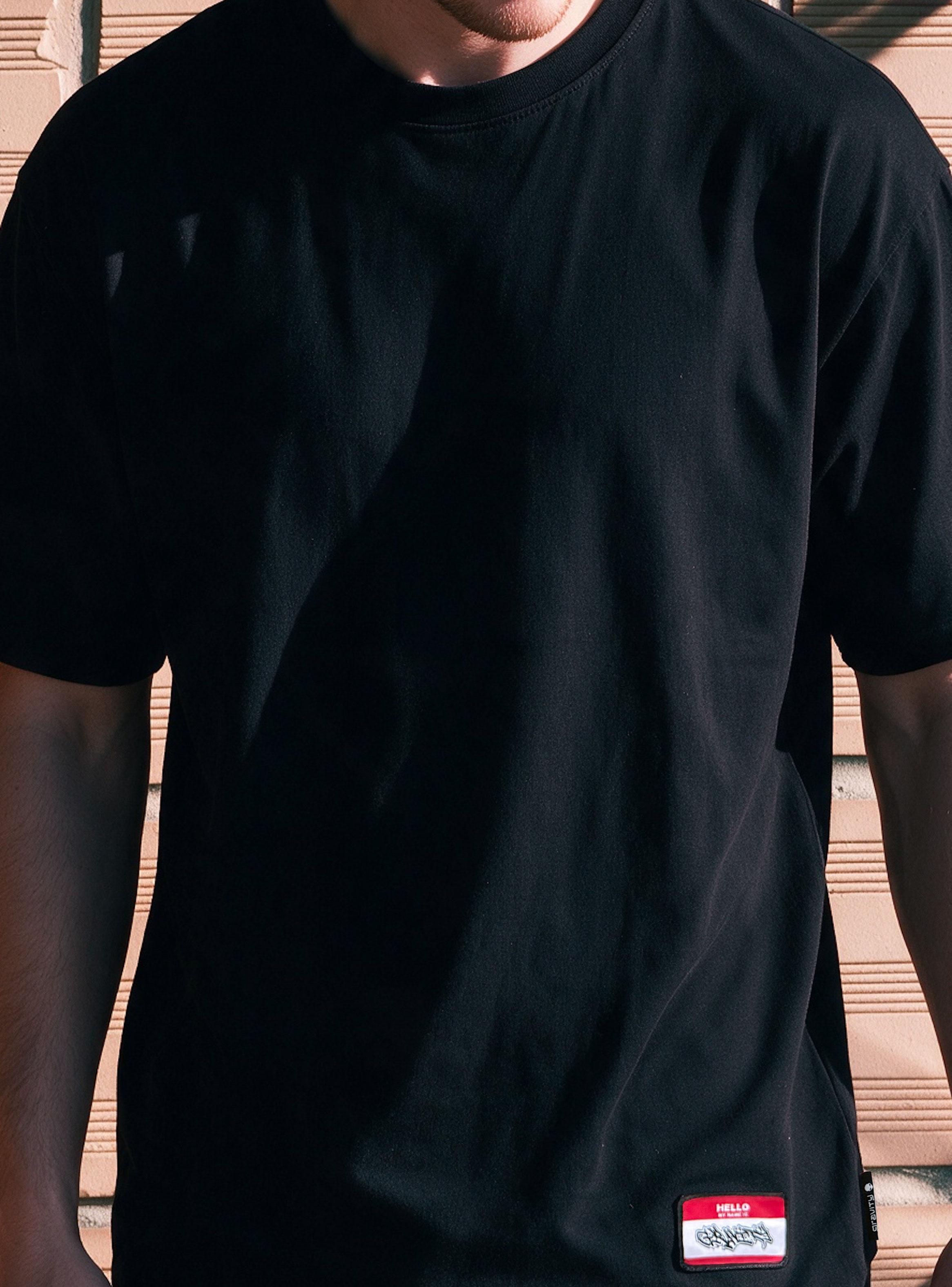 Polera Regular Hello My Name Is Patch-3