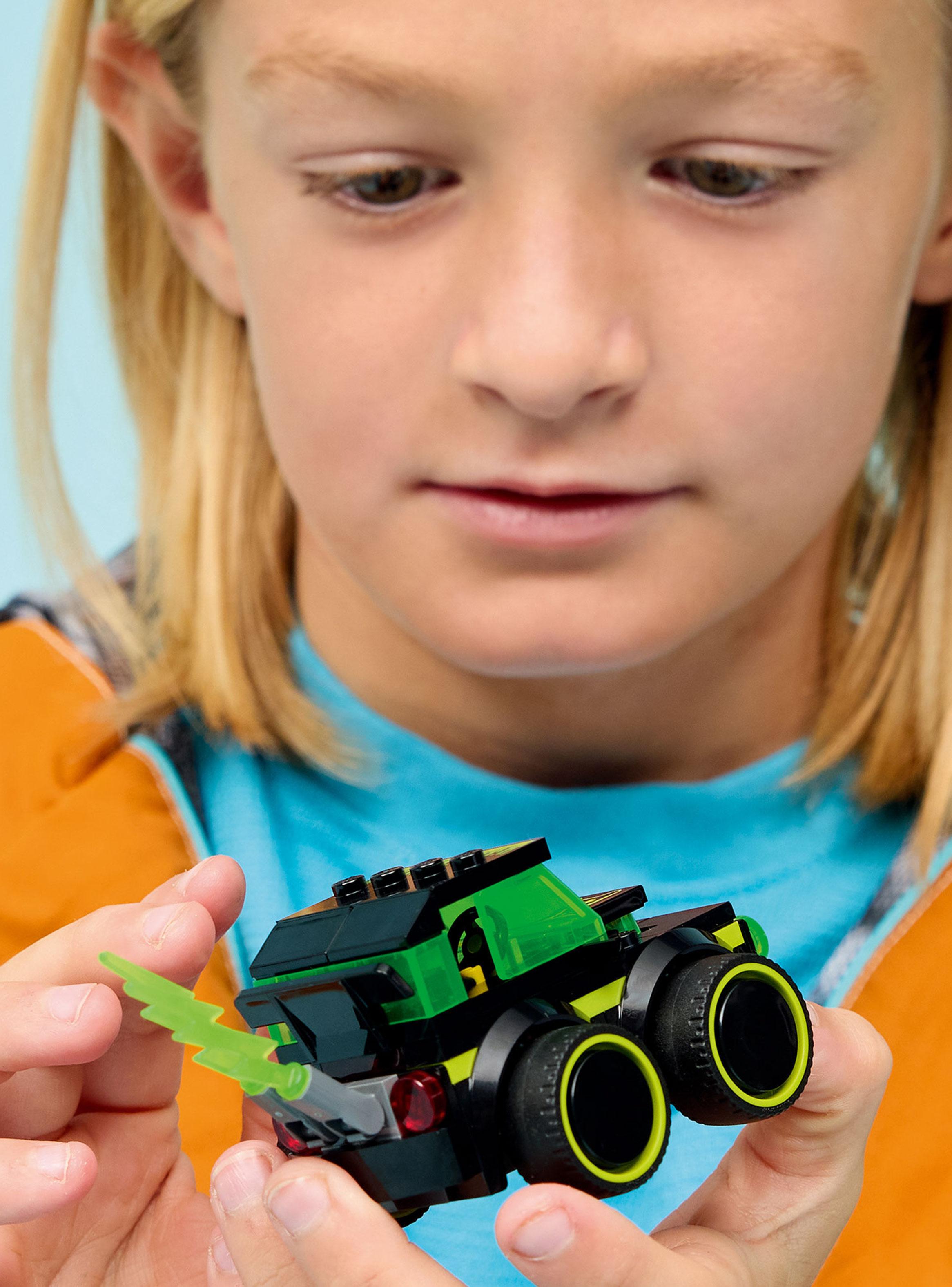 Lego Auto Carreras de Videojuego 64 Piezas-4