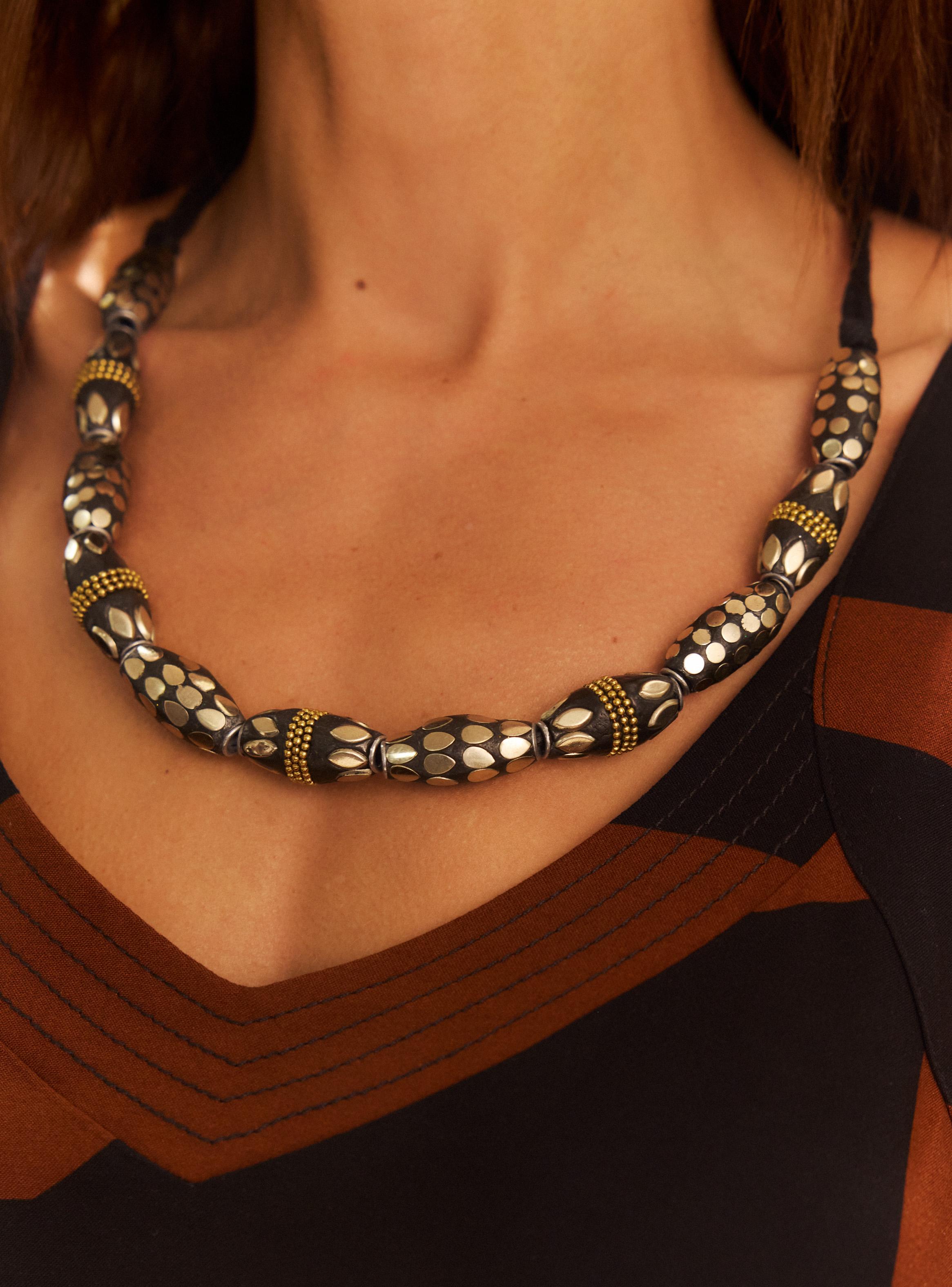 Collar Mostacillas Grandes y Textil-1