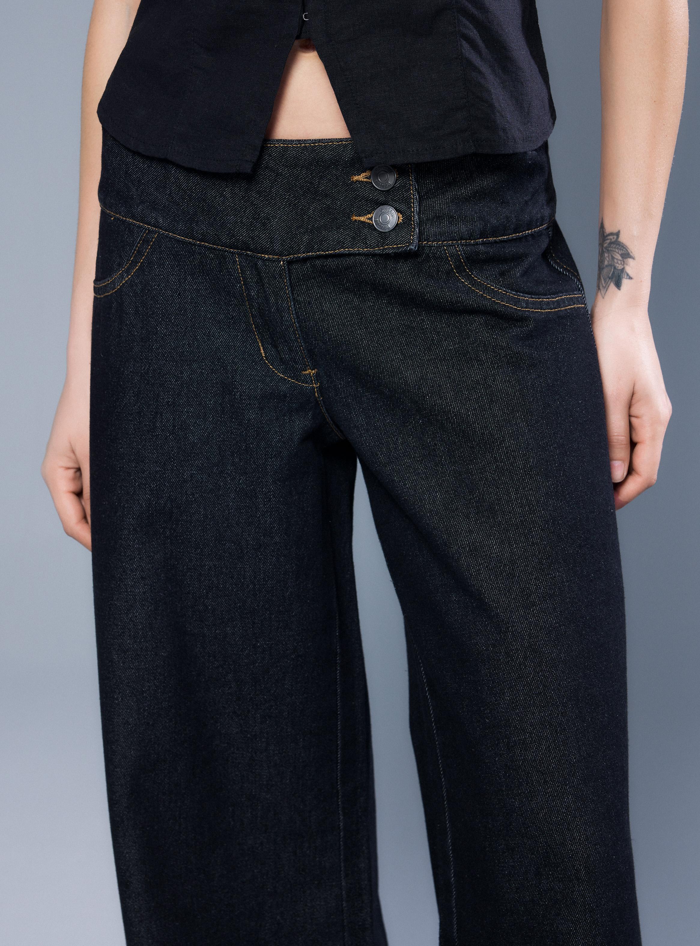 Jeans Wide Leg Baggy Tiro Bajo con Botón Cruzado-2
