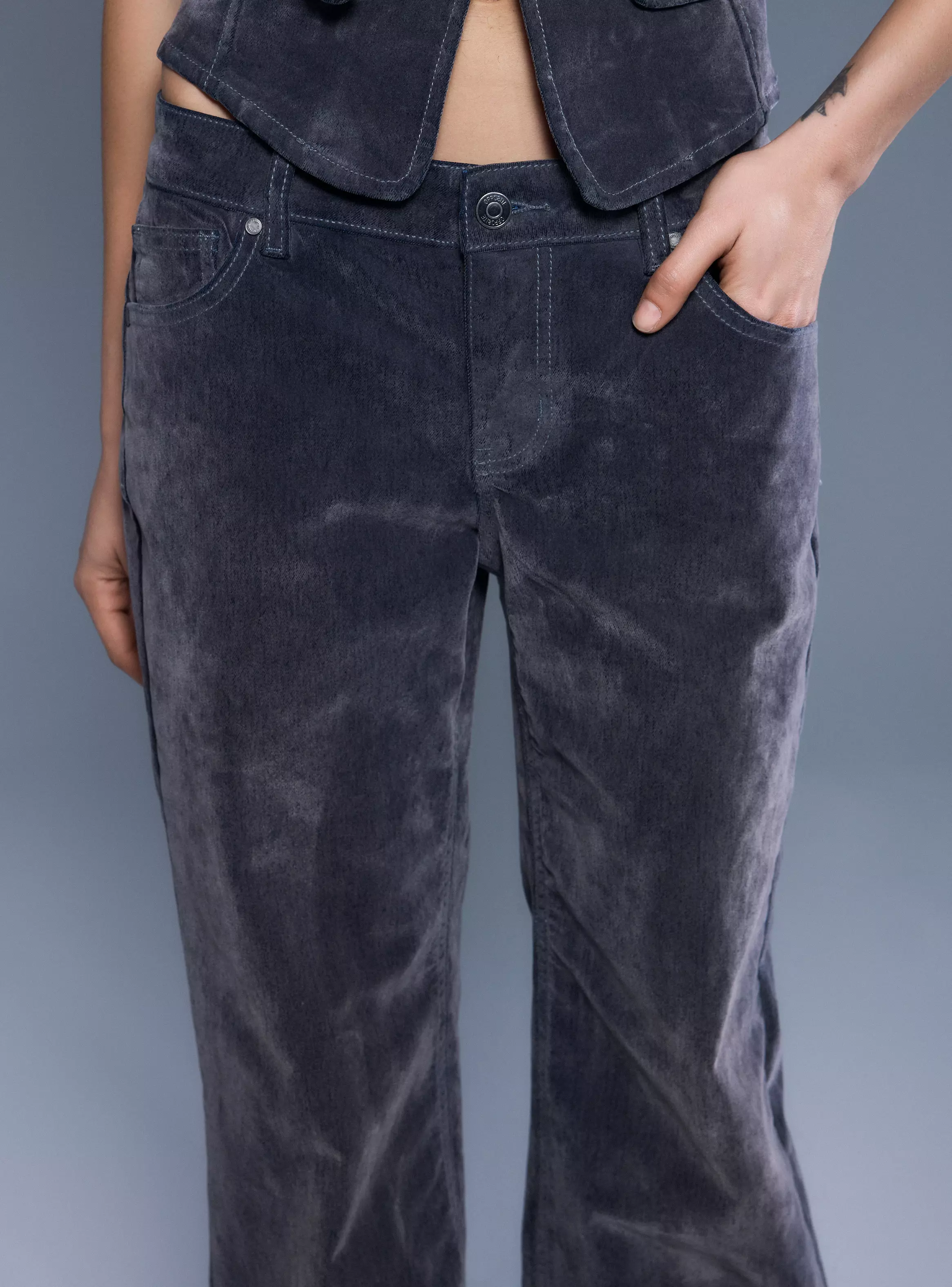 Jeans Flare Tiro Bajo Look Denim Terciopelo-2