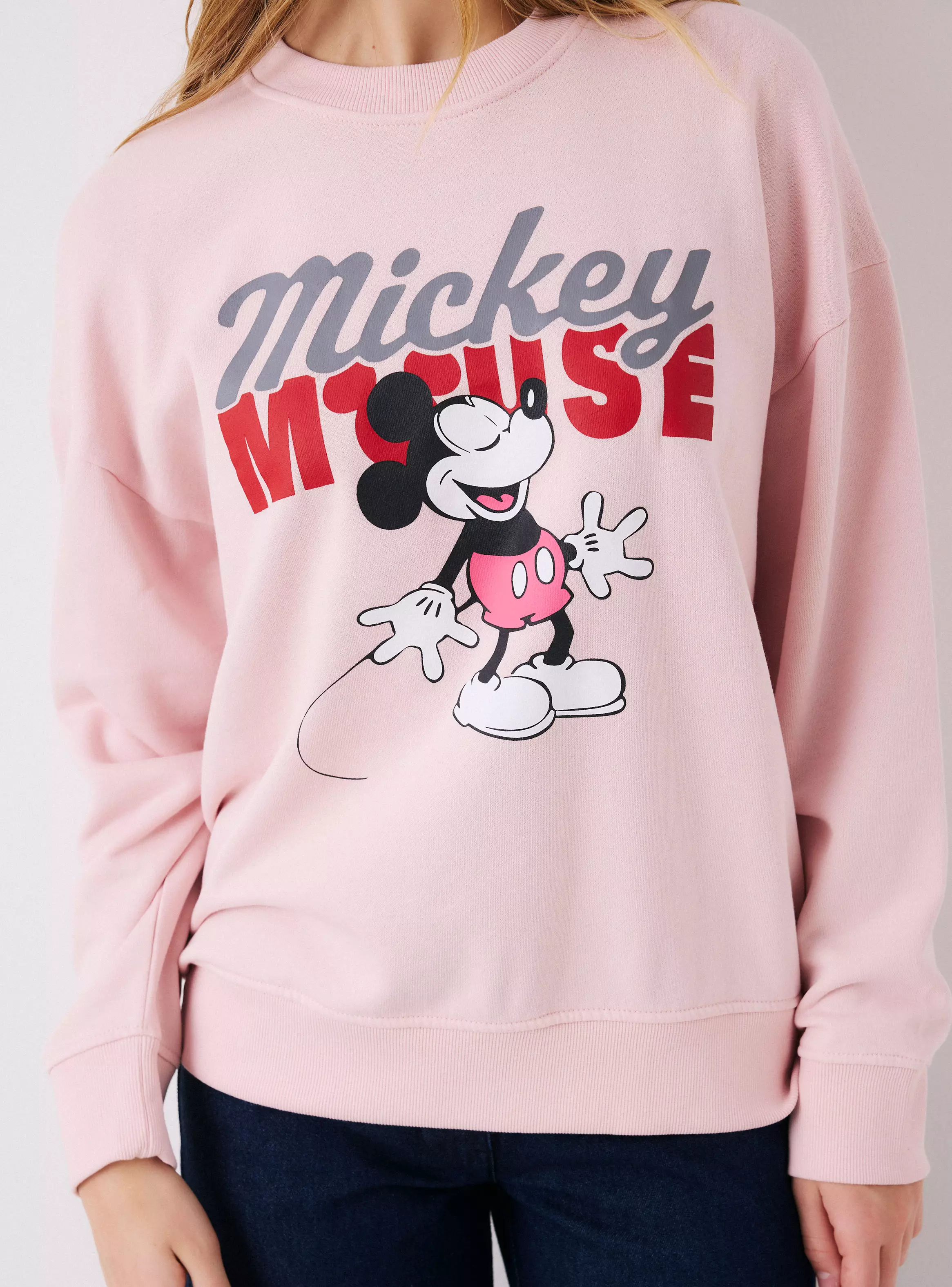 Polerón Estampado Mickey Mouse Oversize Cuello Redondo-3