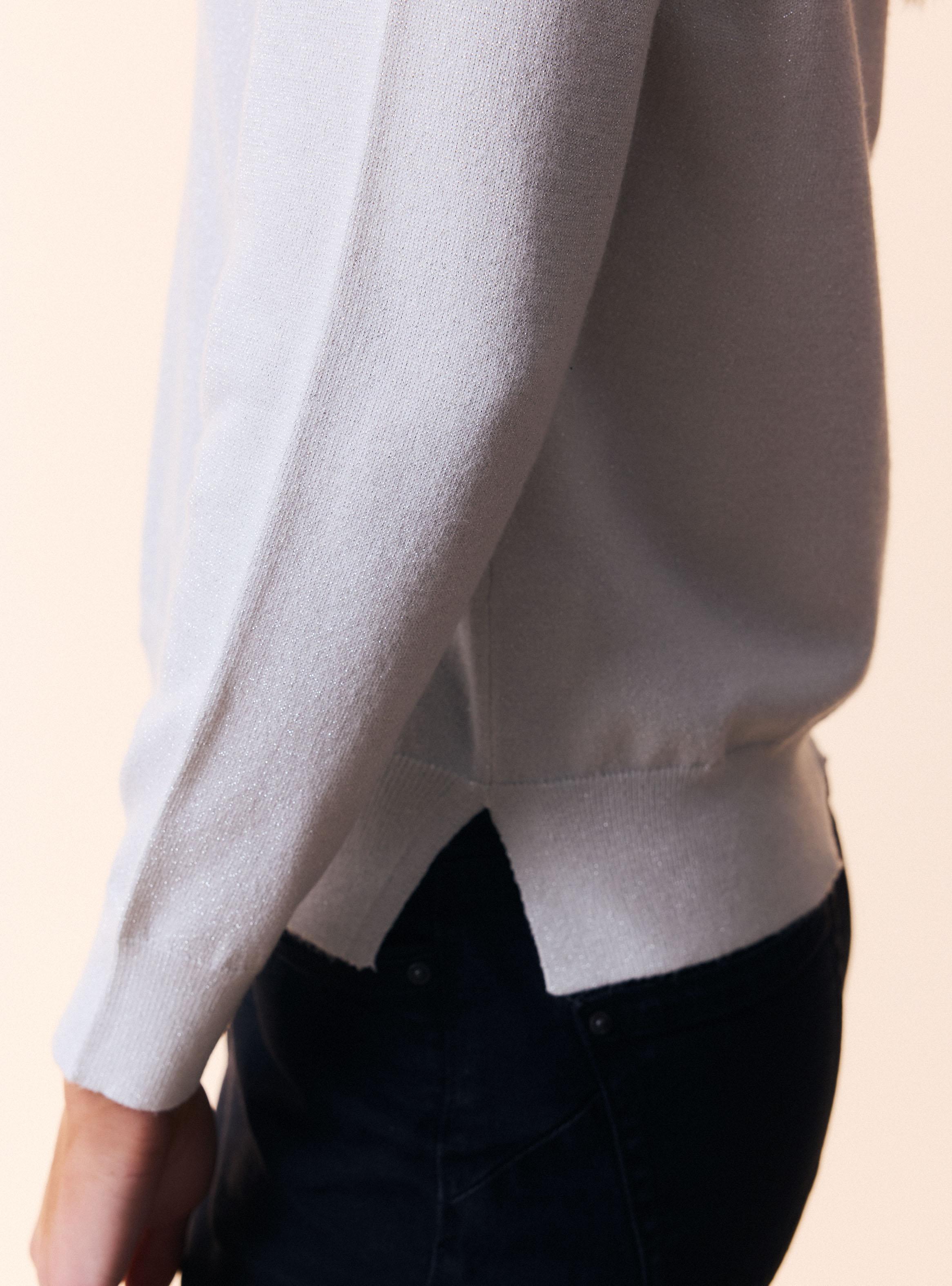 Sweater con Cuello y Tejido Metalizado-3