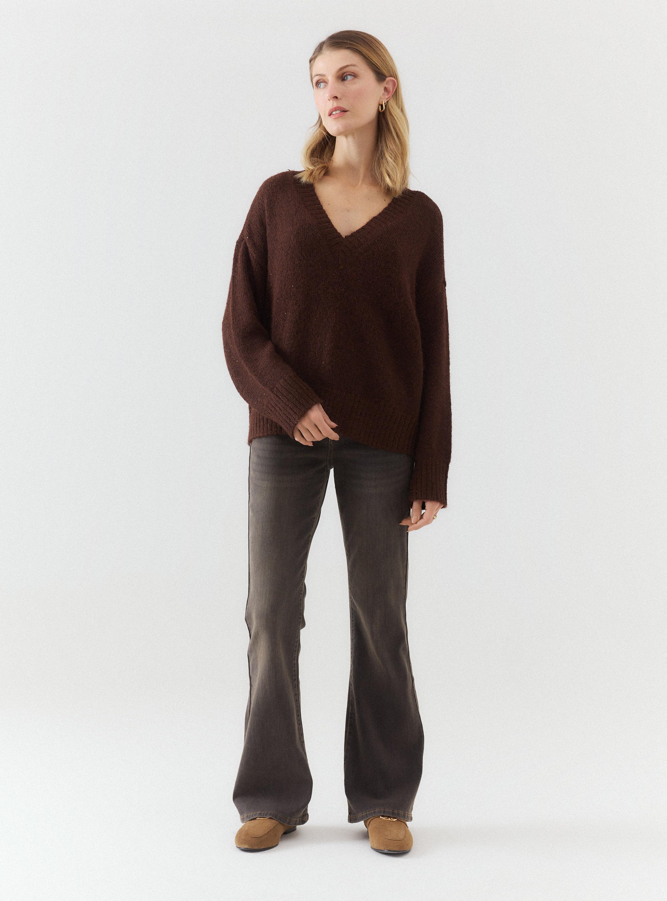Sweater Escote V con Lentejuelas-4