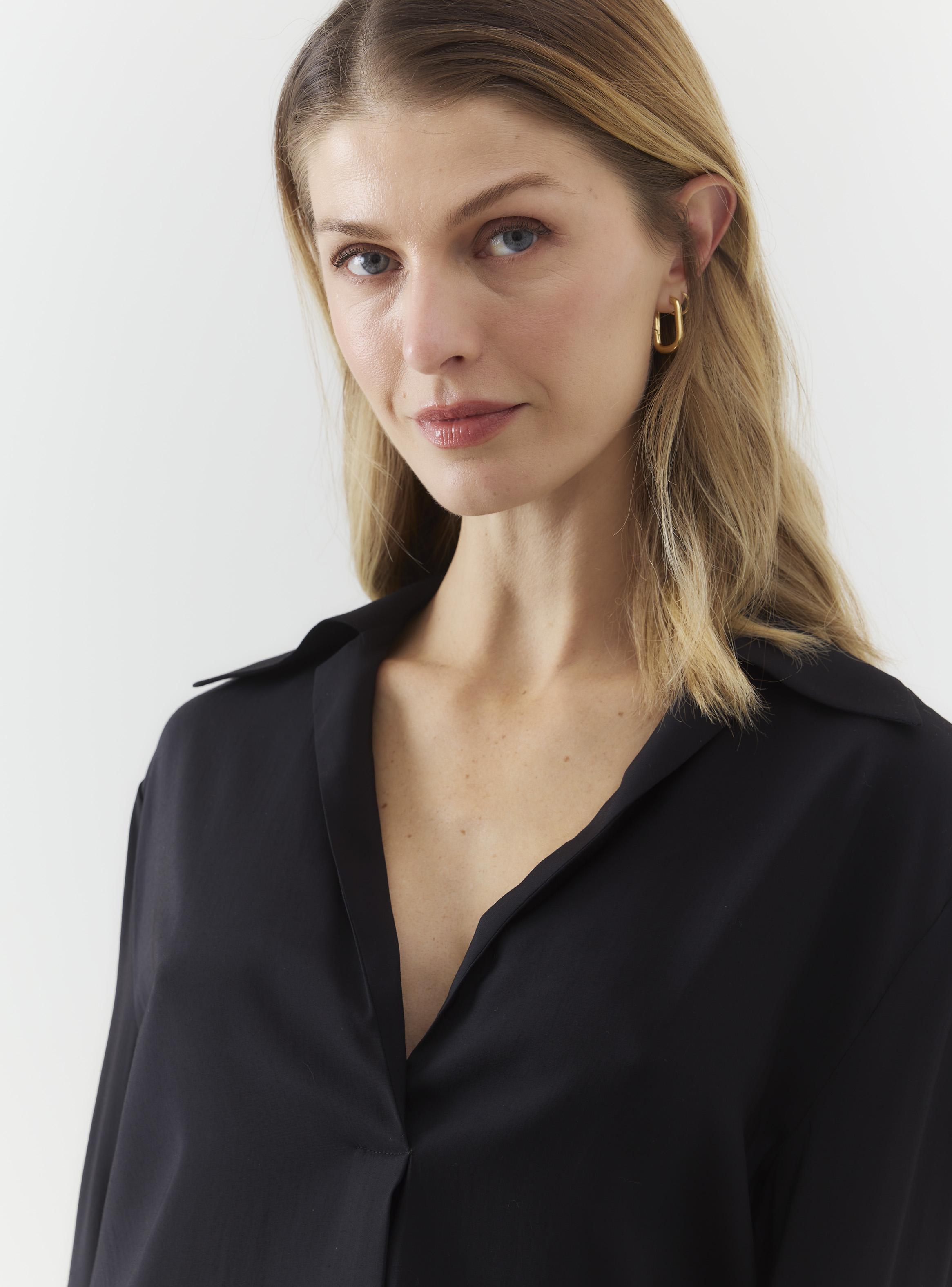 Blusa Cuello Camisero Escote V-2
