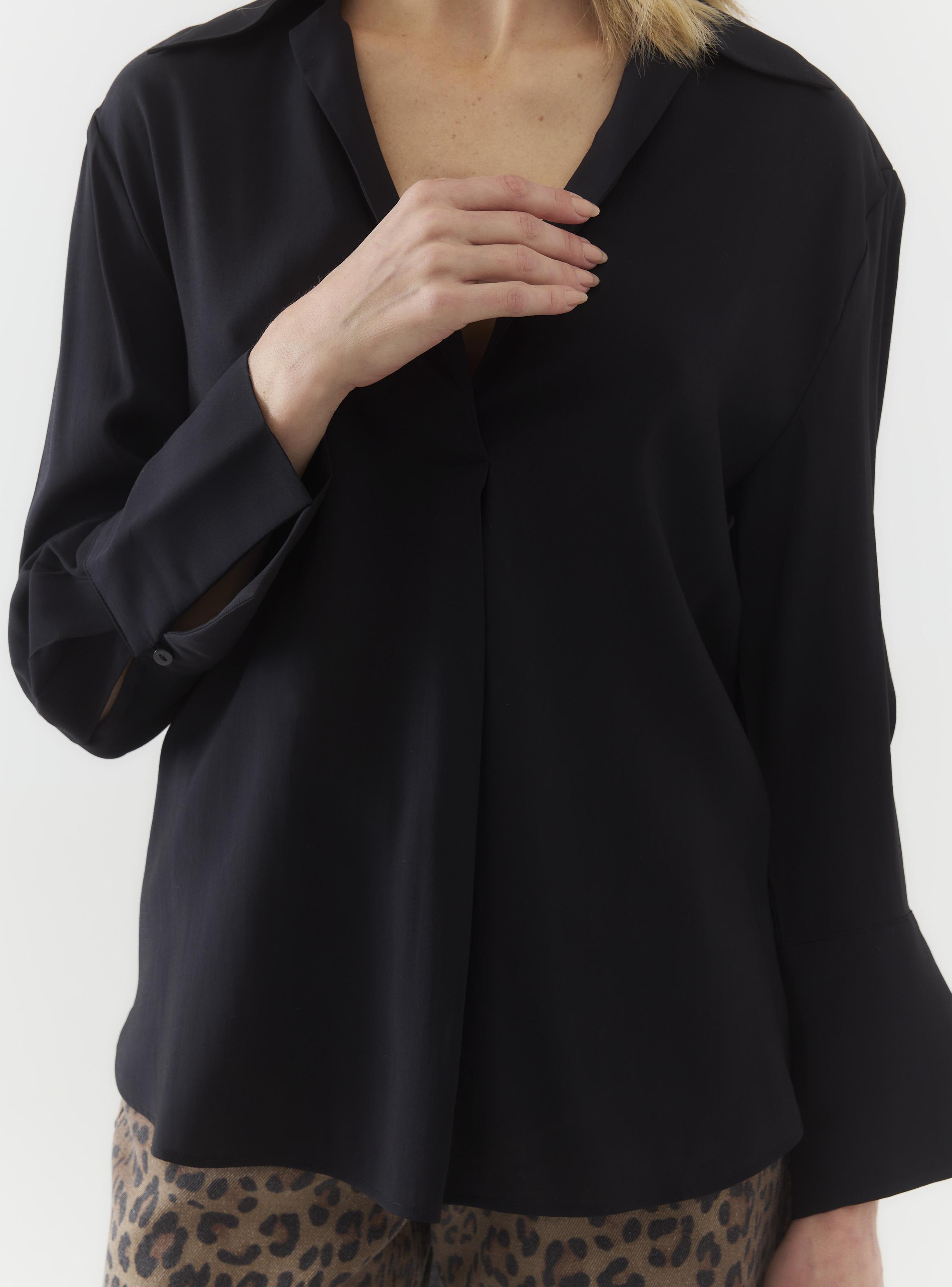Blusa Cuello Camisero Escote V-3