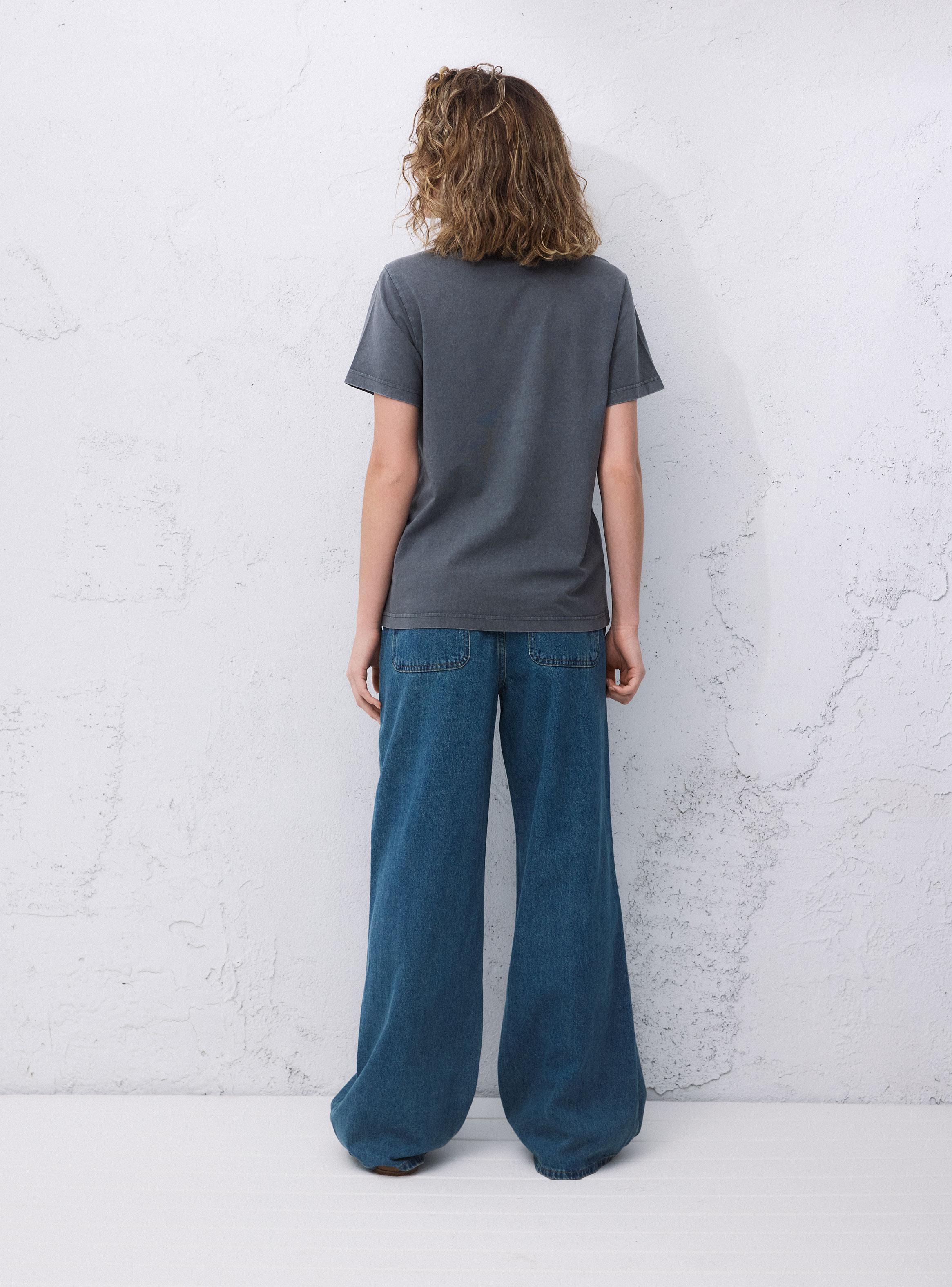 Polera Oversize con Estampado Delantero-5