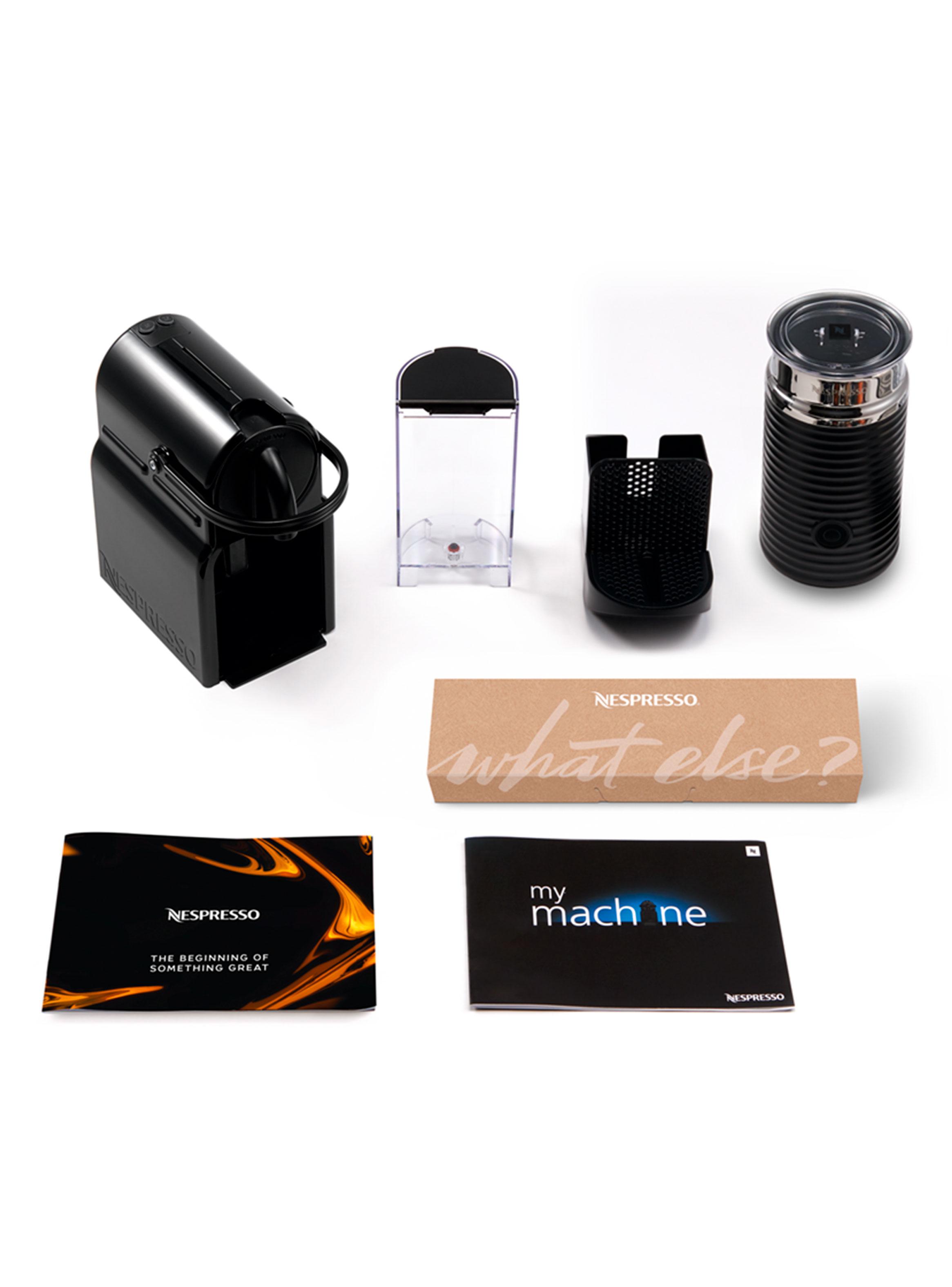 Cafetera de Cápsulas Inissia Blanca + Espumador de Leche Aeroccino 3-5