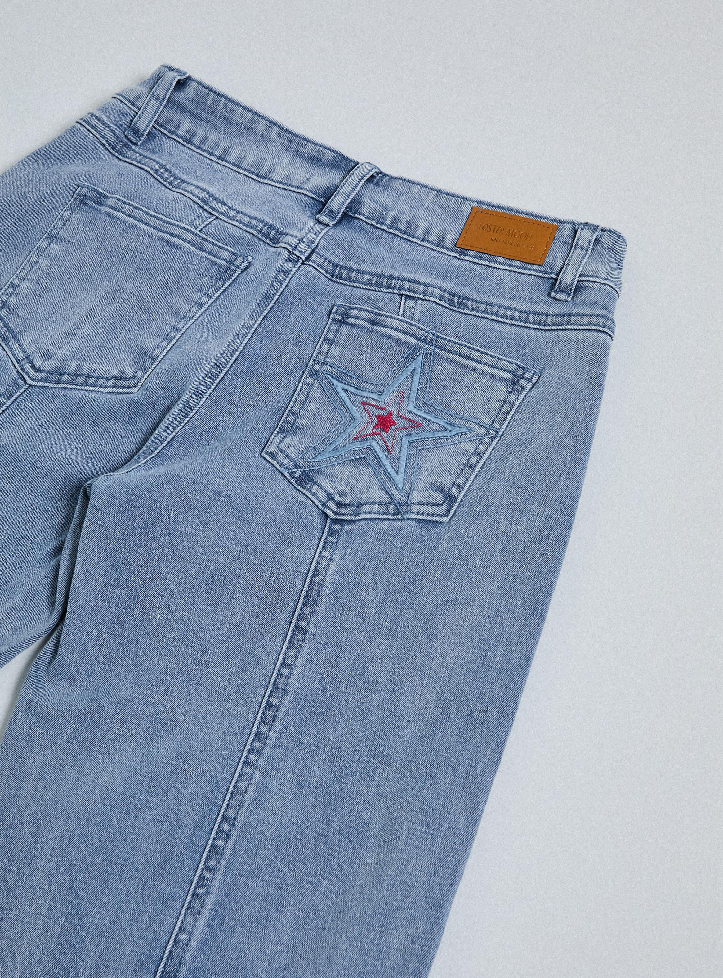 Jeans Estrellas Bordadas con Corte-2