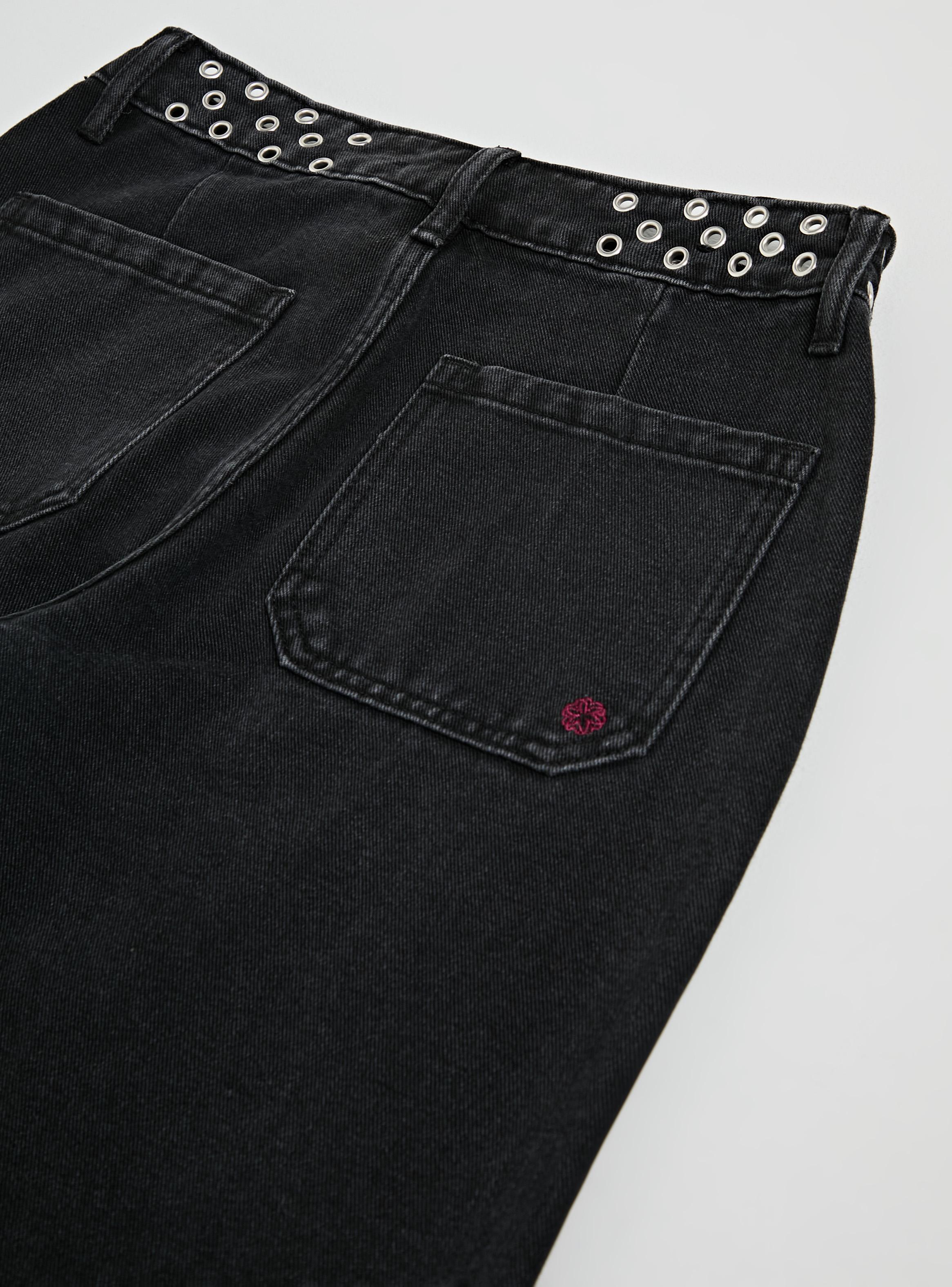 Jeans Ojales en Pretina y Deflecados-2
