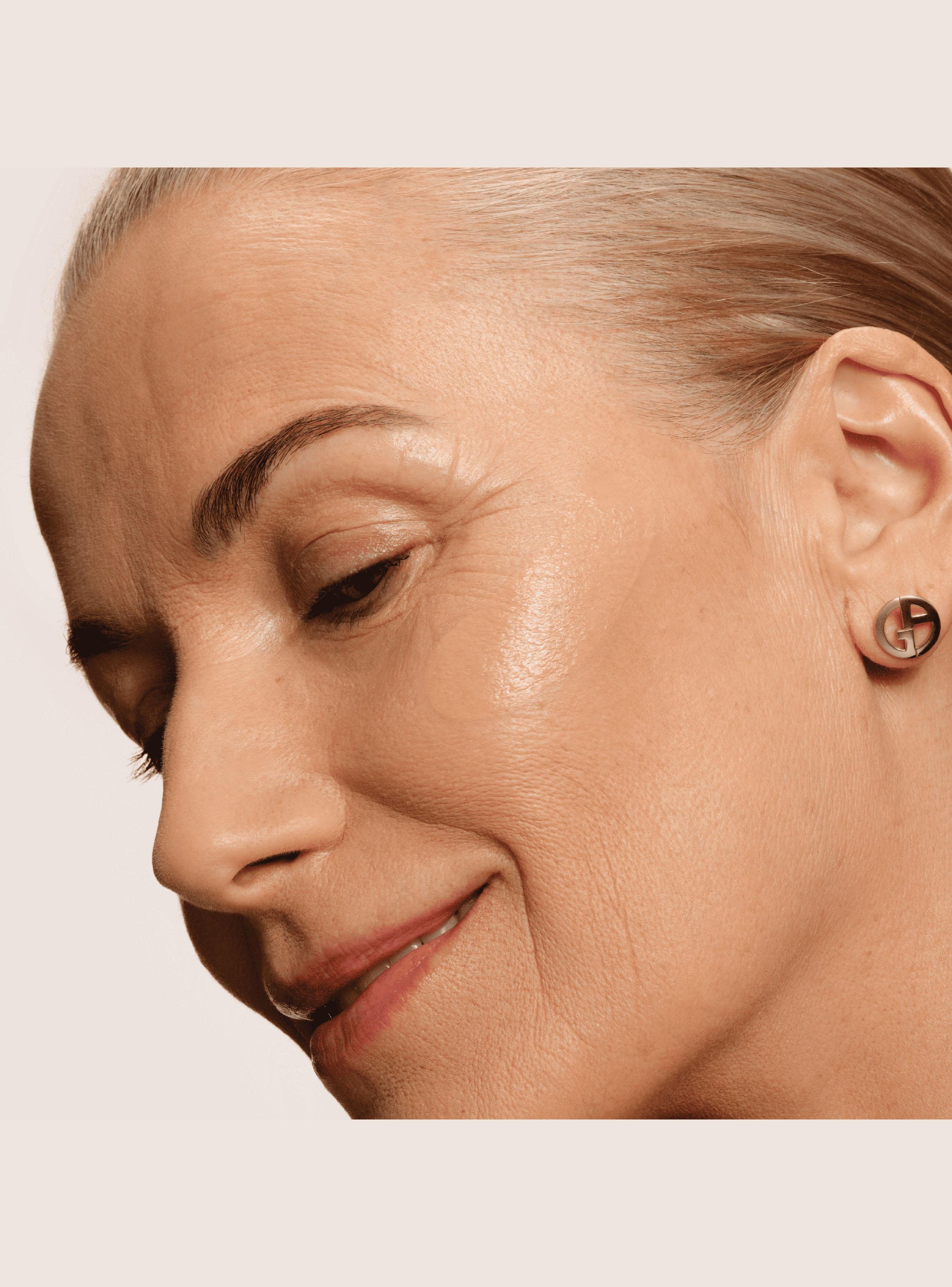 Base de Maquillaje Giorgio Armani Luminous Silk Foundation - Tono 5.75 30 ml-3