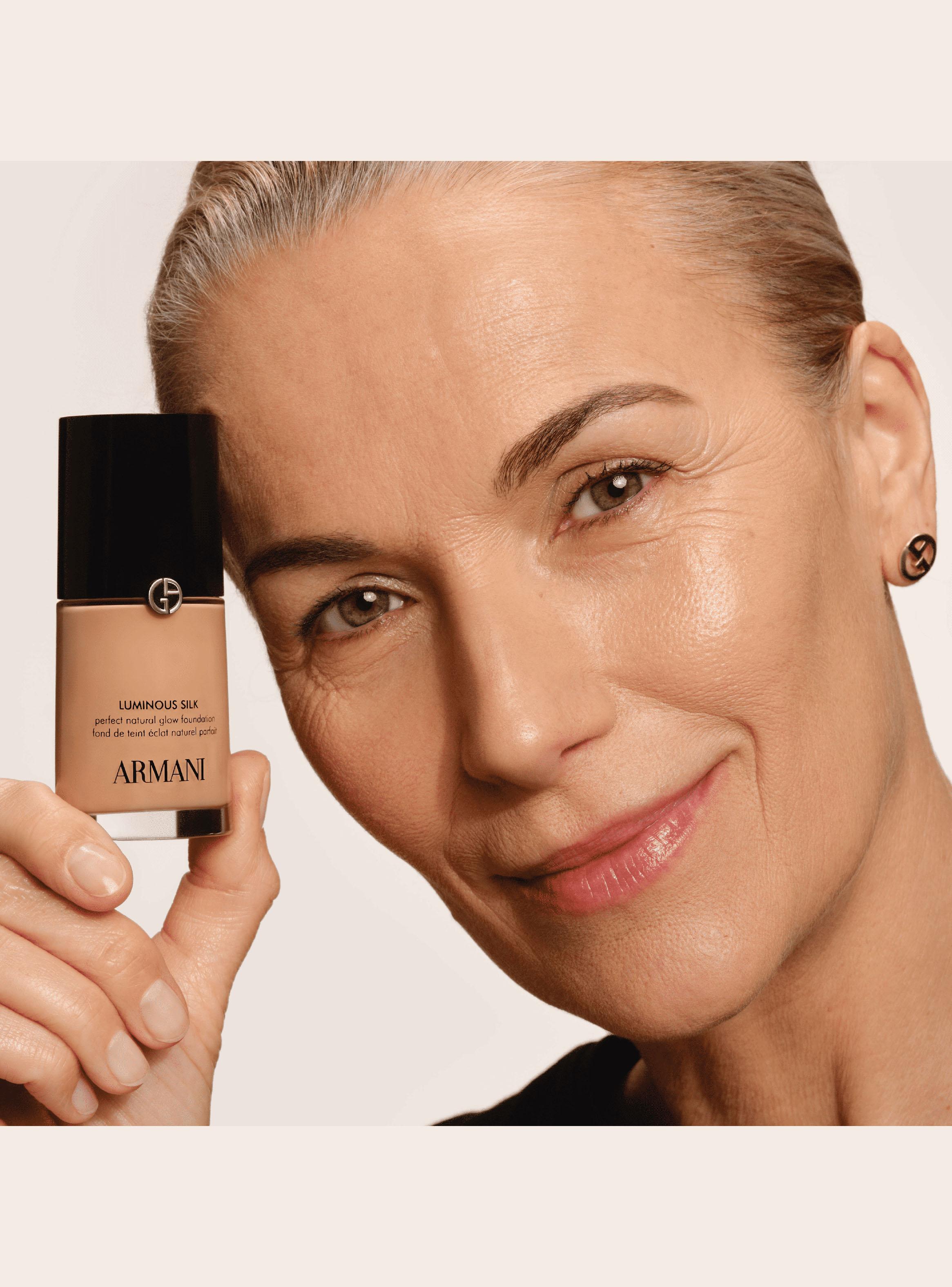 Base de Maquillaje Giorgio Armani Luminous Silk Foundation - Tono 5.75 30 ml-4