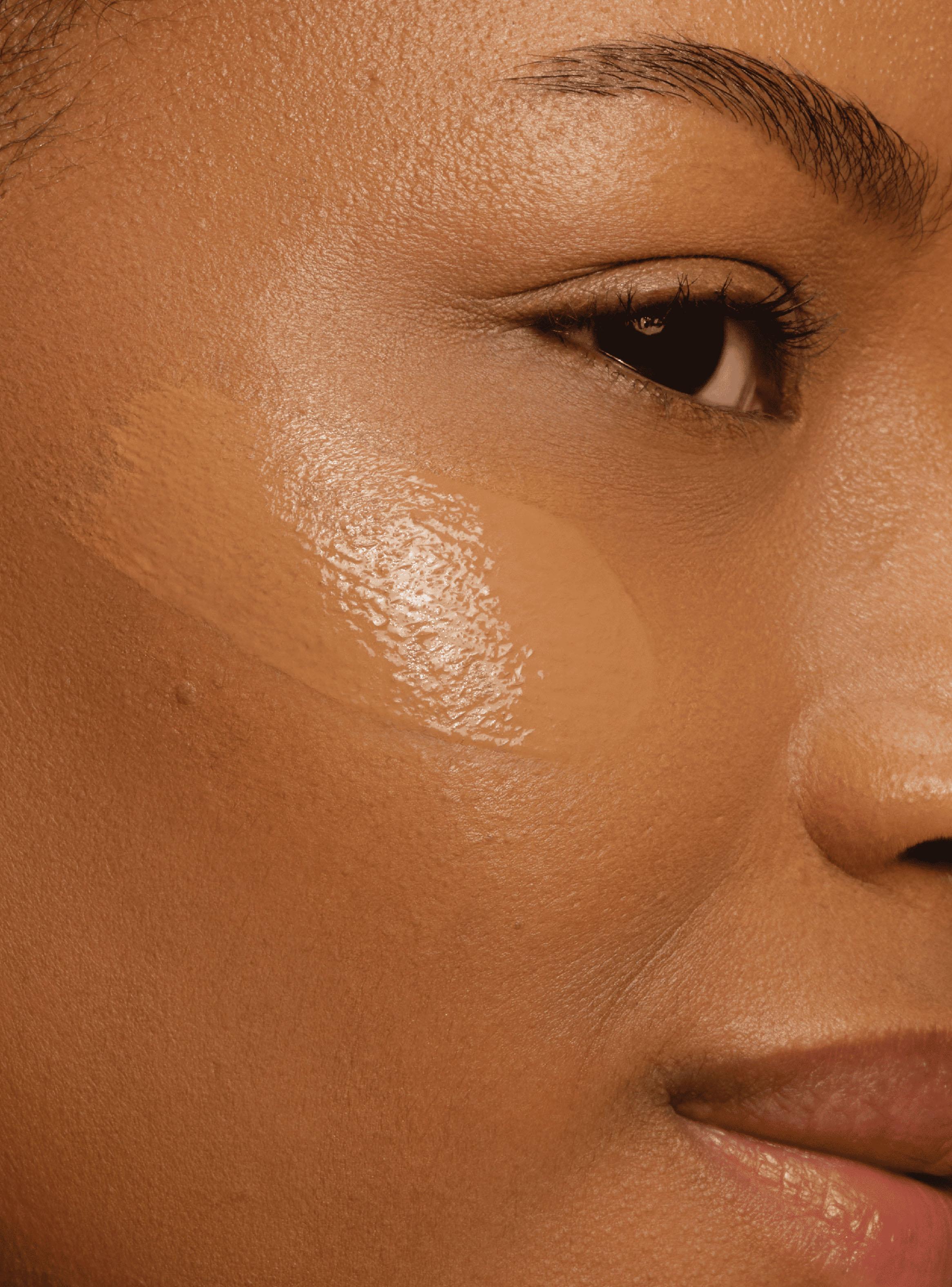 Base de Maquillaje Giorgio Armani Luminous Silk Foundation - Tono 8.1 30 ml-3