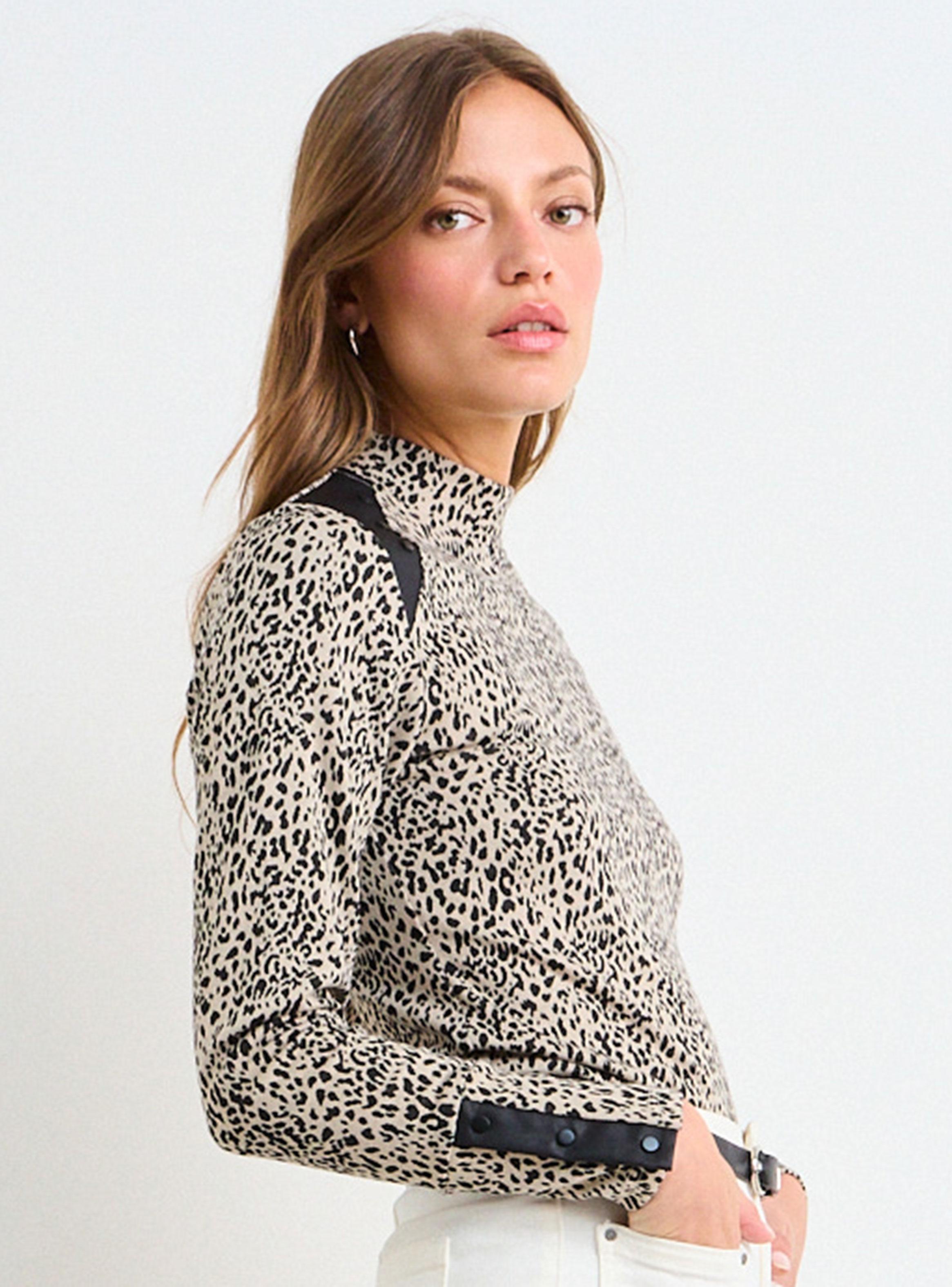 Polera Fantasía Beatle Regular-2