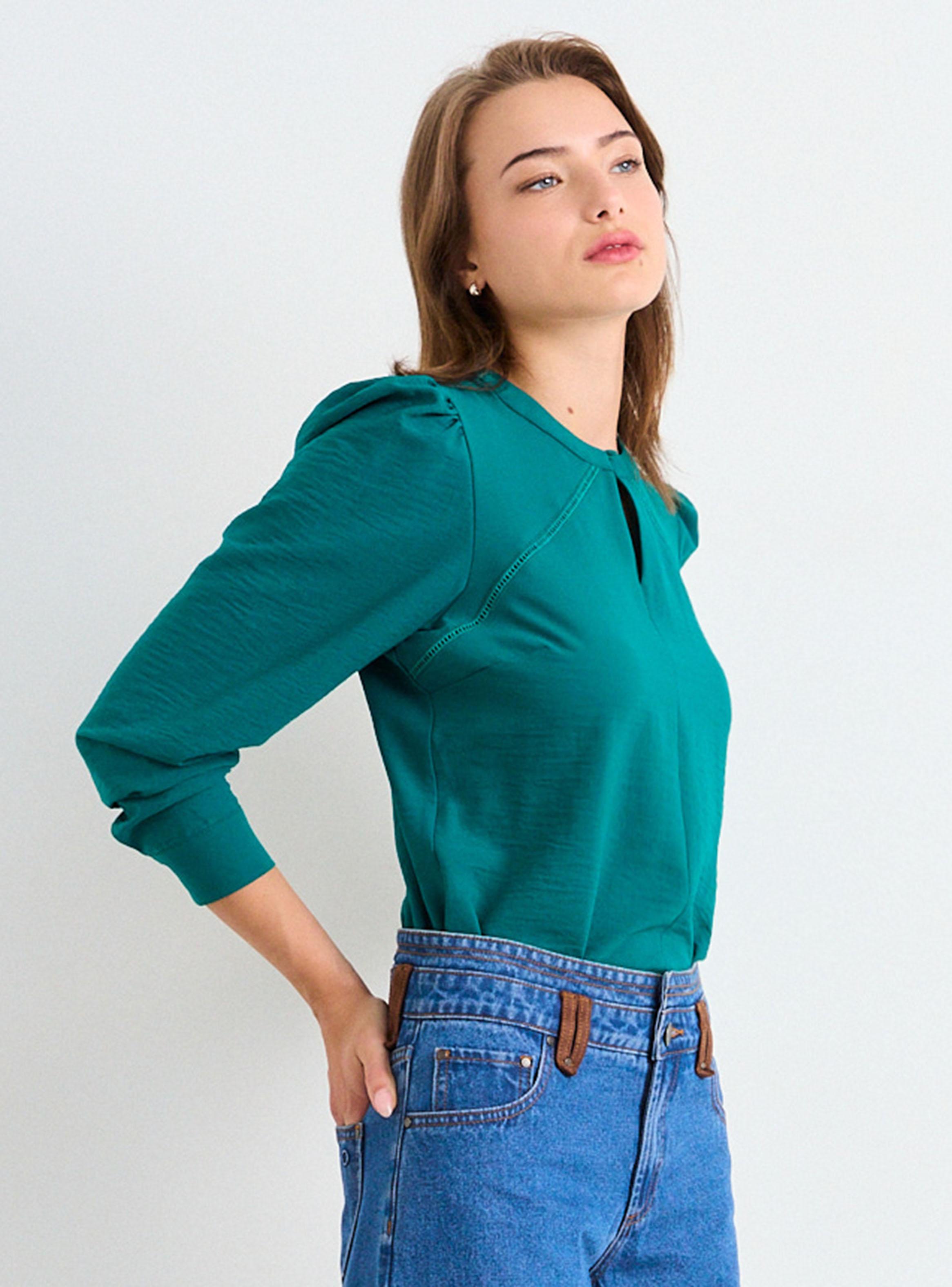 Blusa Manga Princesa con Abotonadura y Pasamanería Decorativa-2