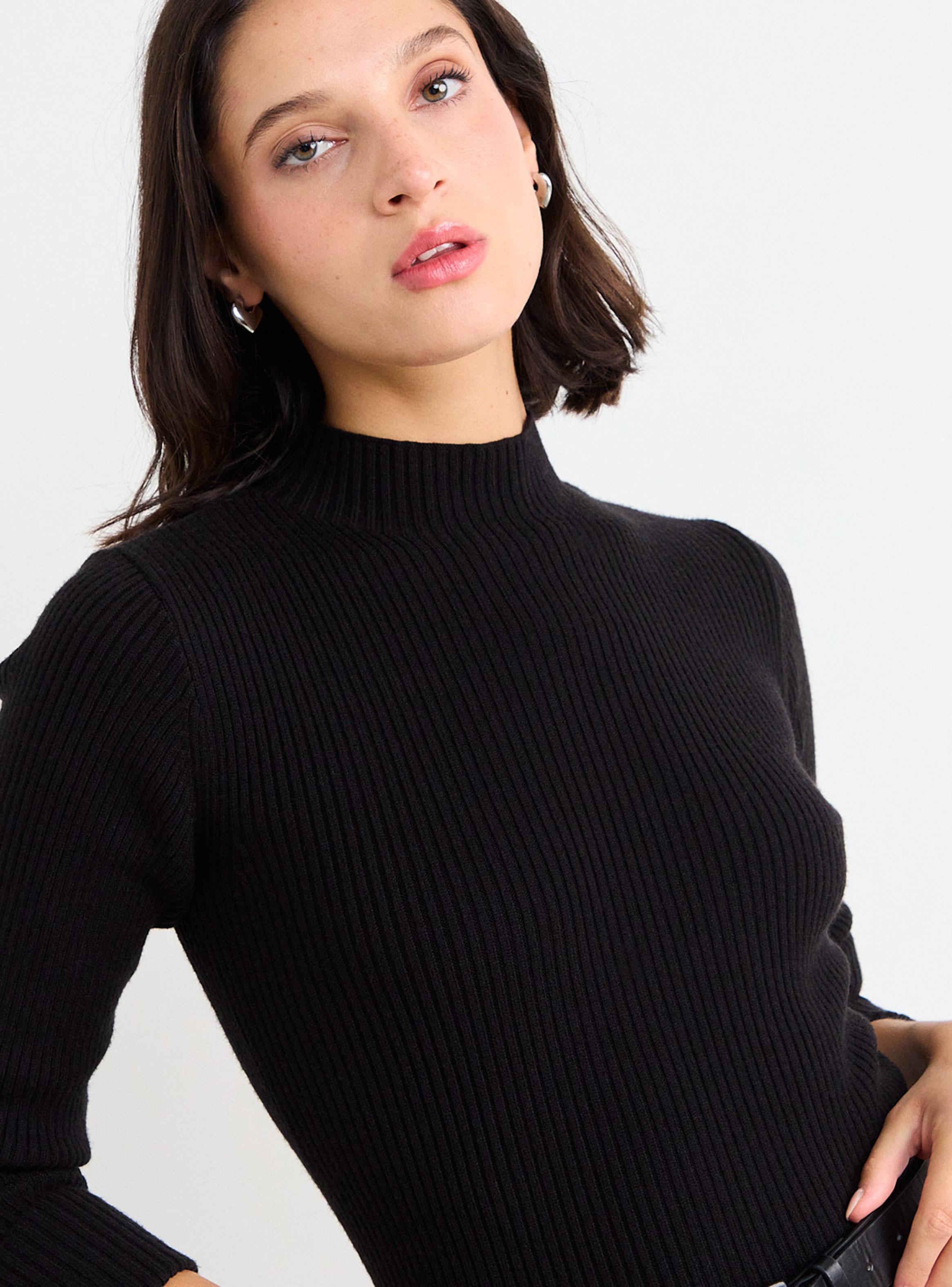 Sweater Liso Cuello Redondo Clásico-3
