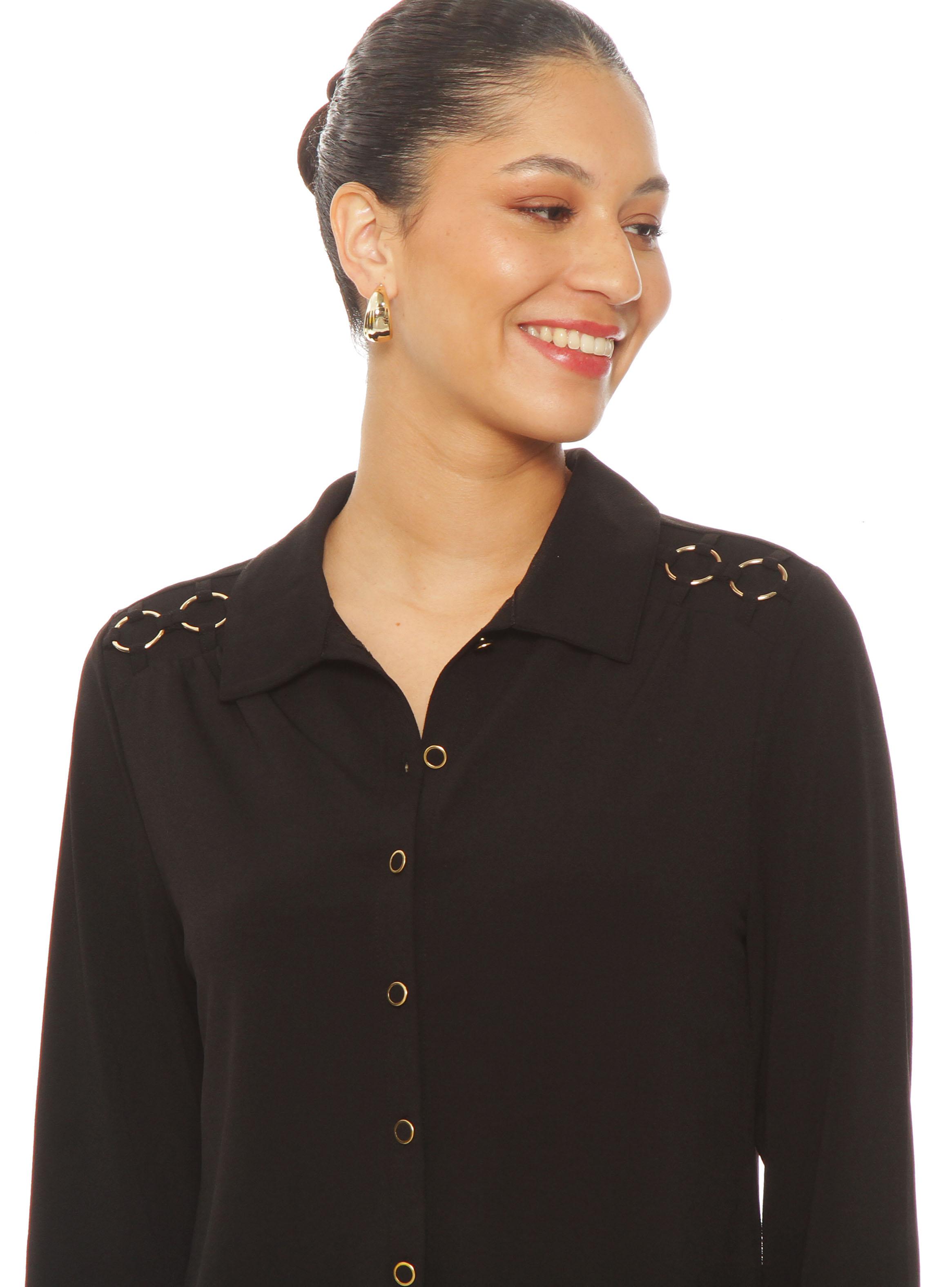 Blusa Abotonada en Delantero con Aplicación en Hombros-2