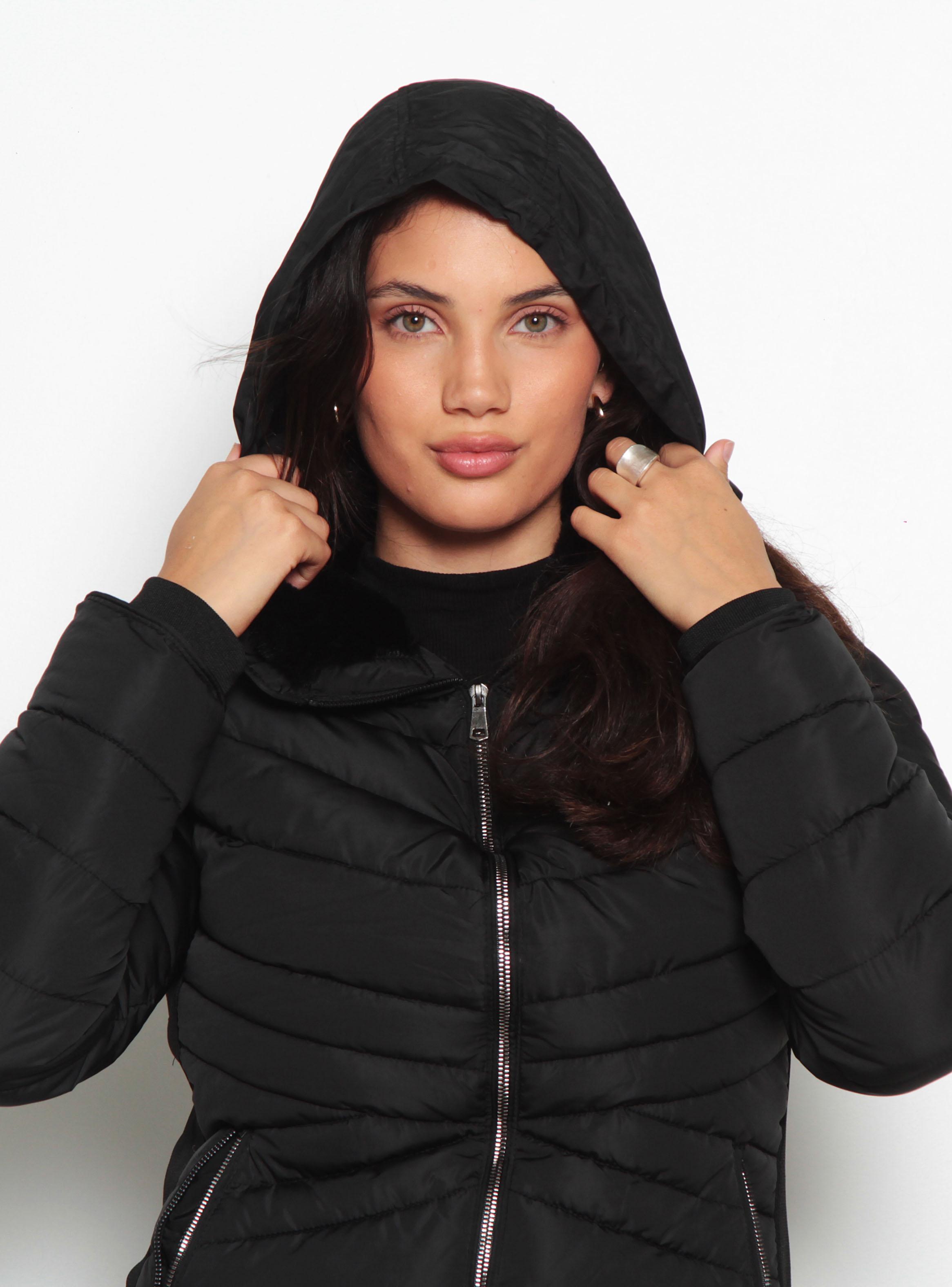 Parka con Capucha Interna y Puño en Costado-2