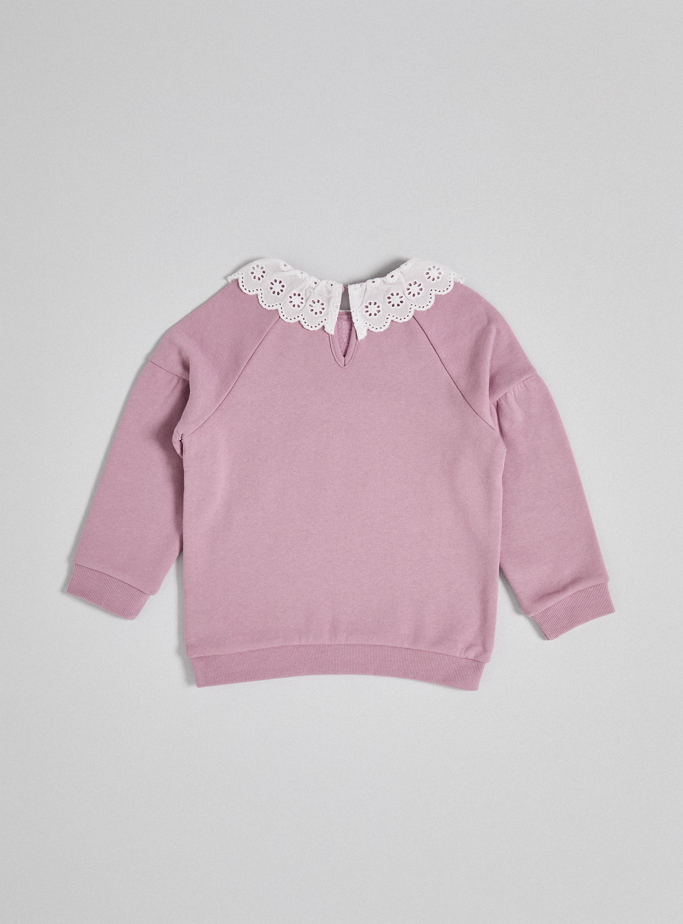 Polerón Cuello Bobo Broderie con Focal Bordado-2