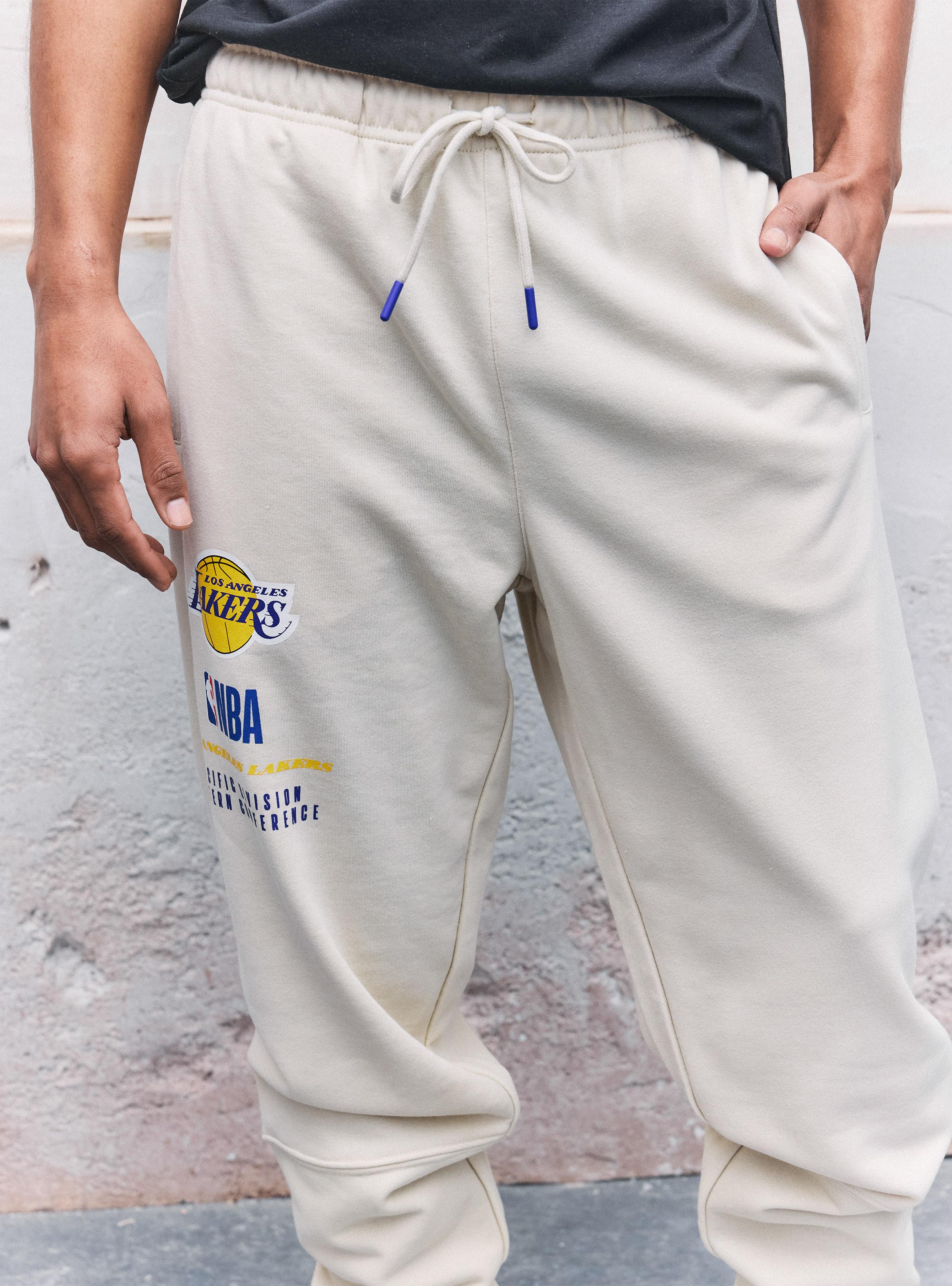 Pantalón Modelo Overtag-2