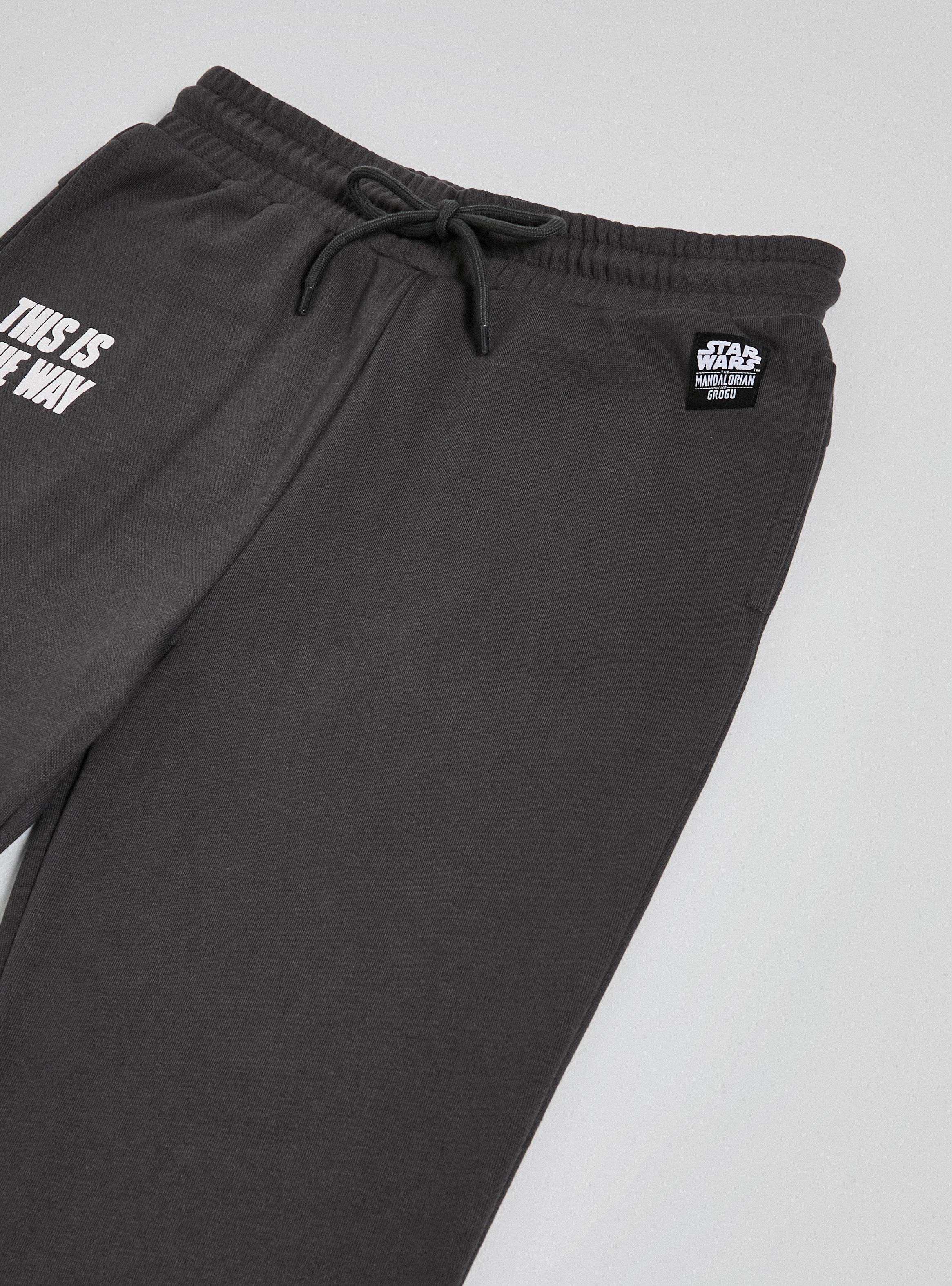 Pantalón de Buzo Estampado Frase Película Mandalorian-3