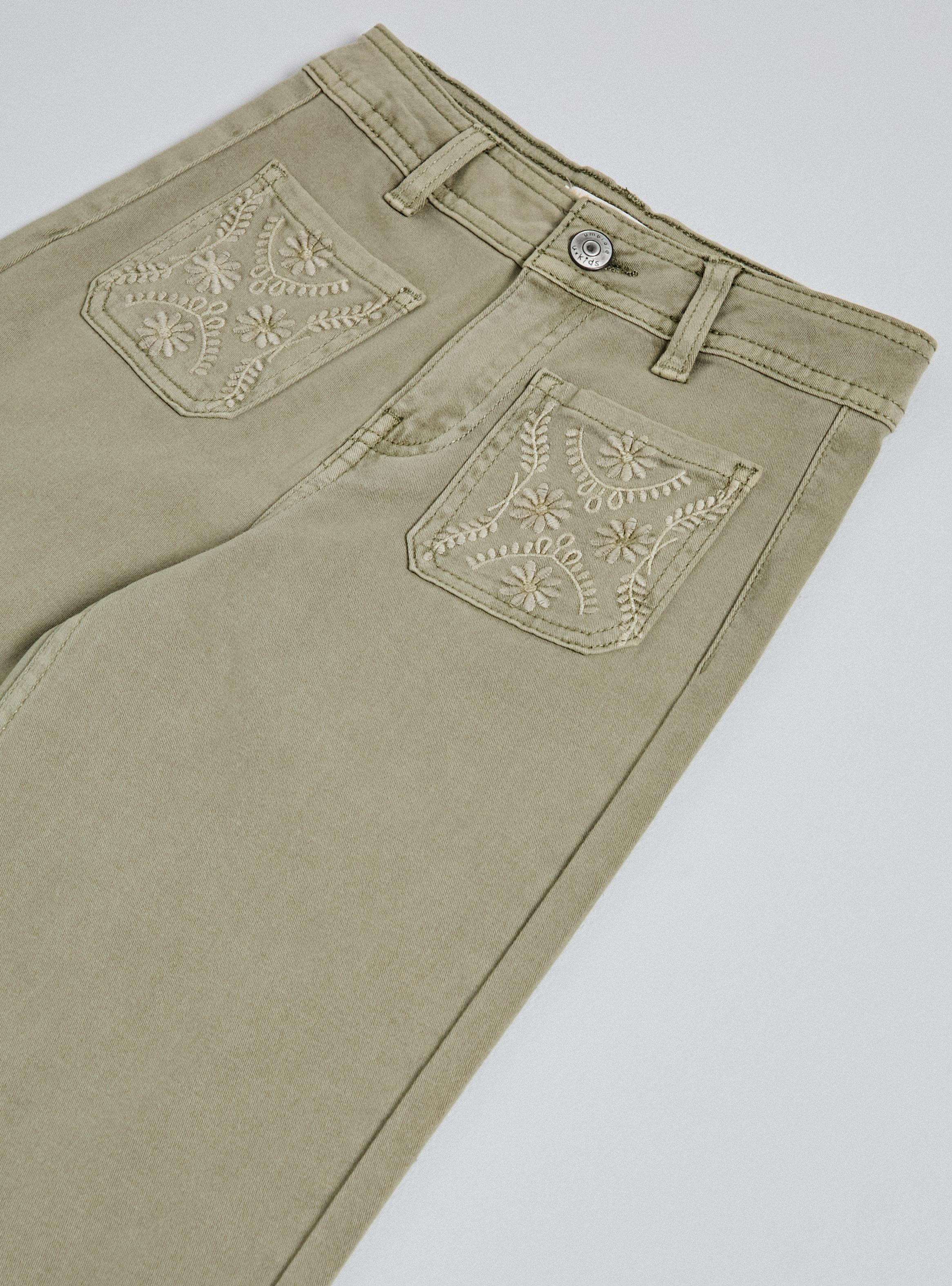 Pantalón Wide Leg con Teñido en Prenda y Bolsillos Bordados-3