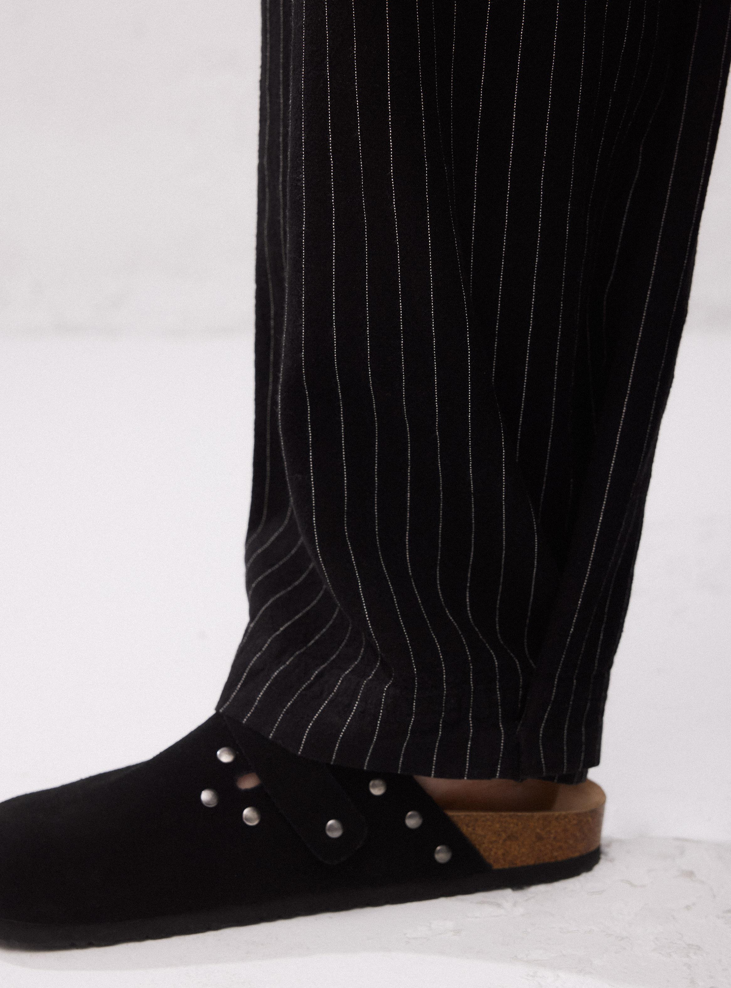 Pantalón Ancho con Botón en Ruedo Ajustable-3