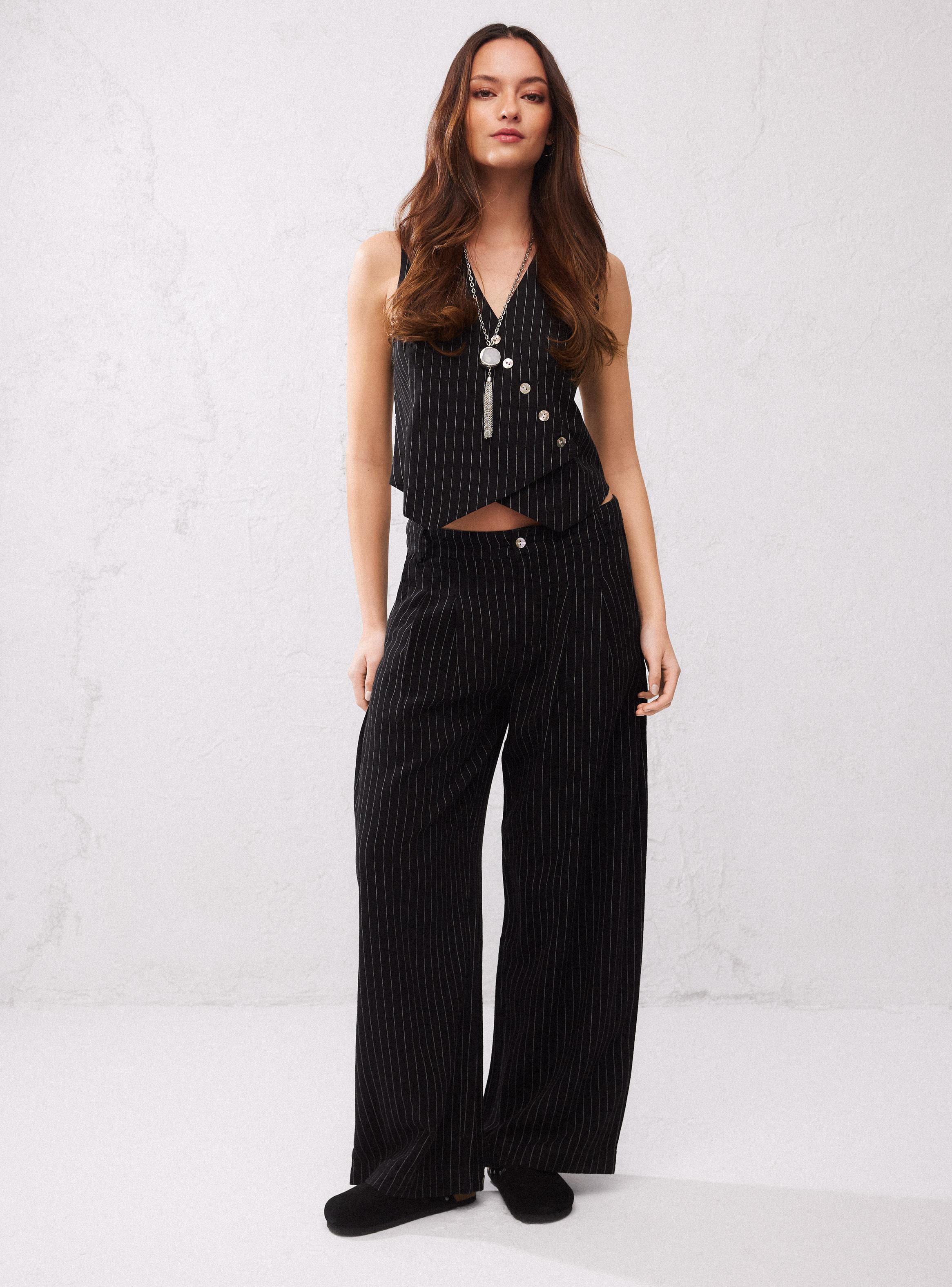 Pantalón Ancho con Botón en Ruedo Ajustable-4