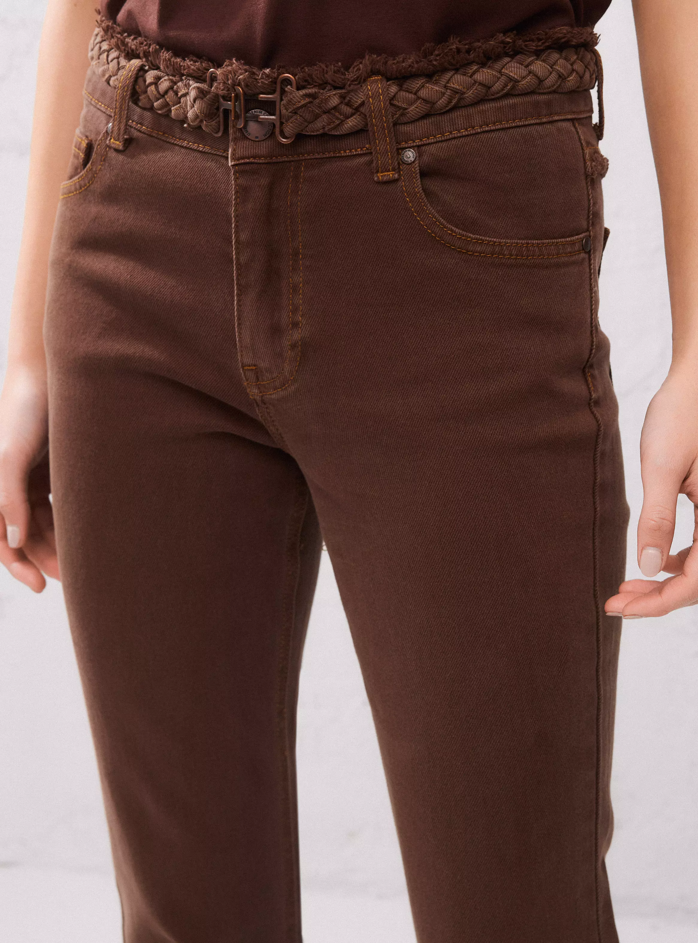 Jeans Barrel Diseño Desflecado-2