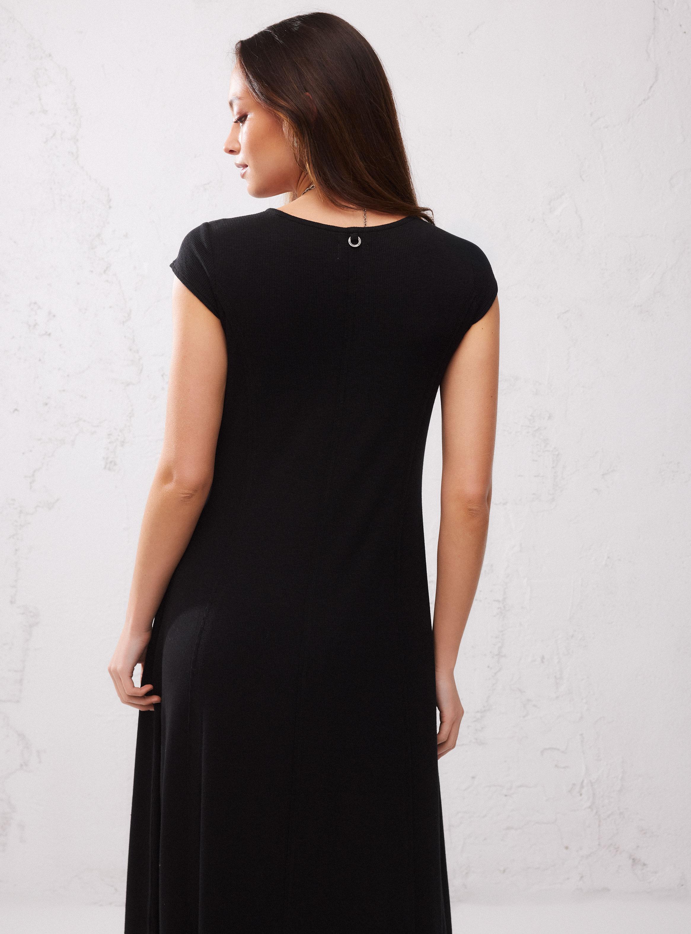Vestido Cortes de Entalle-3