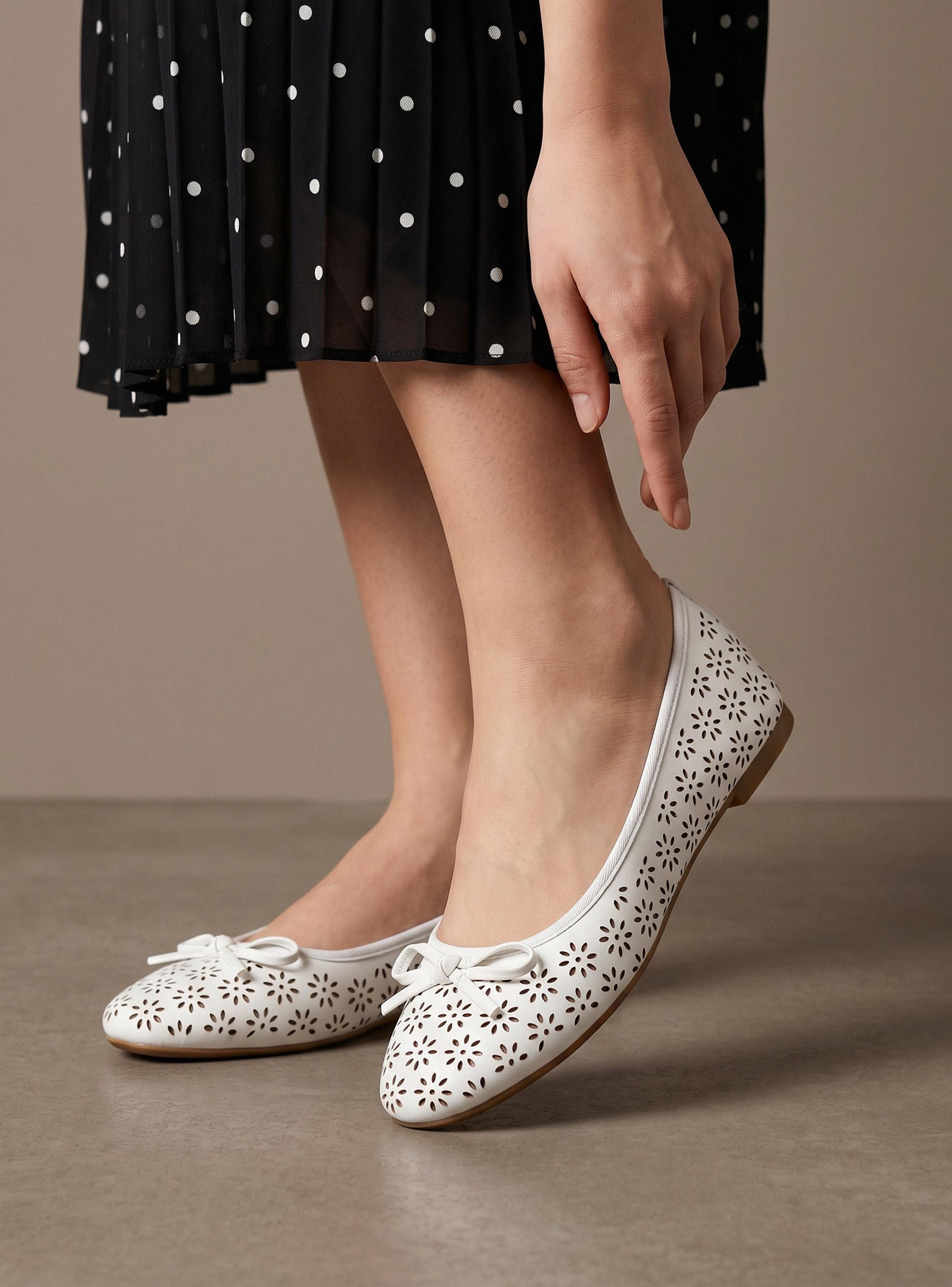 Ballerina Cut-Outs Calados y Lazo Mujer-0