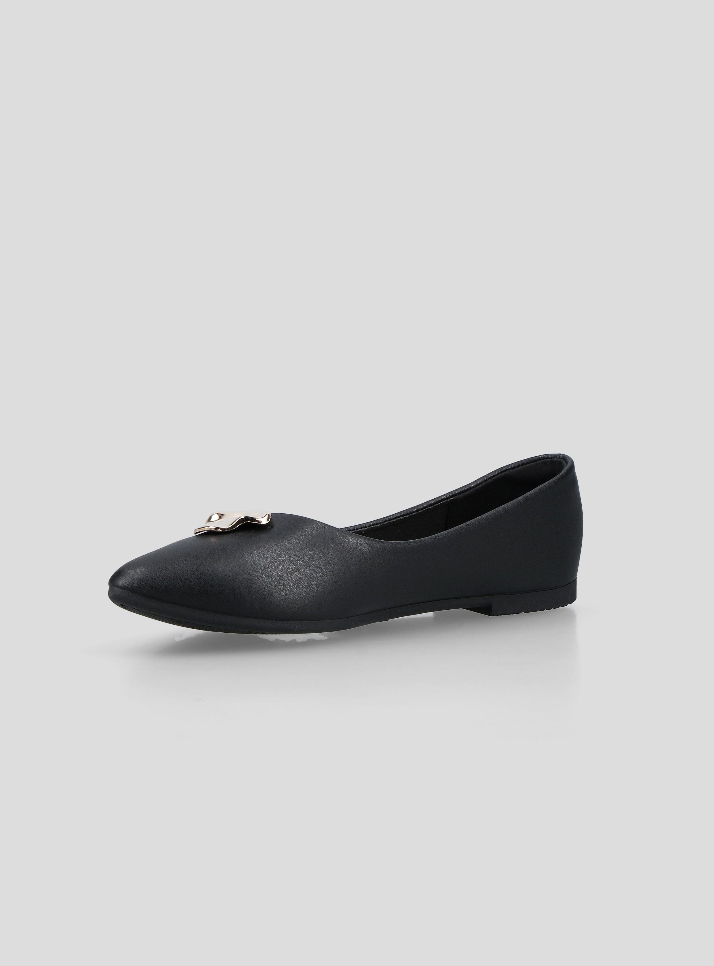 Ballerina con Medallón Decorativo Metálico Mujer-2